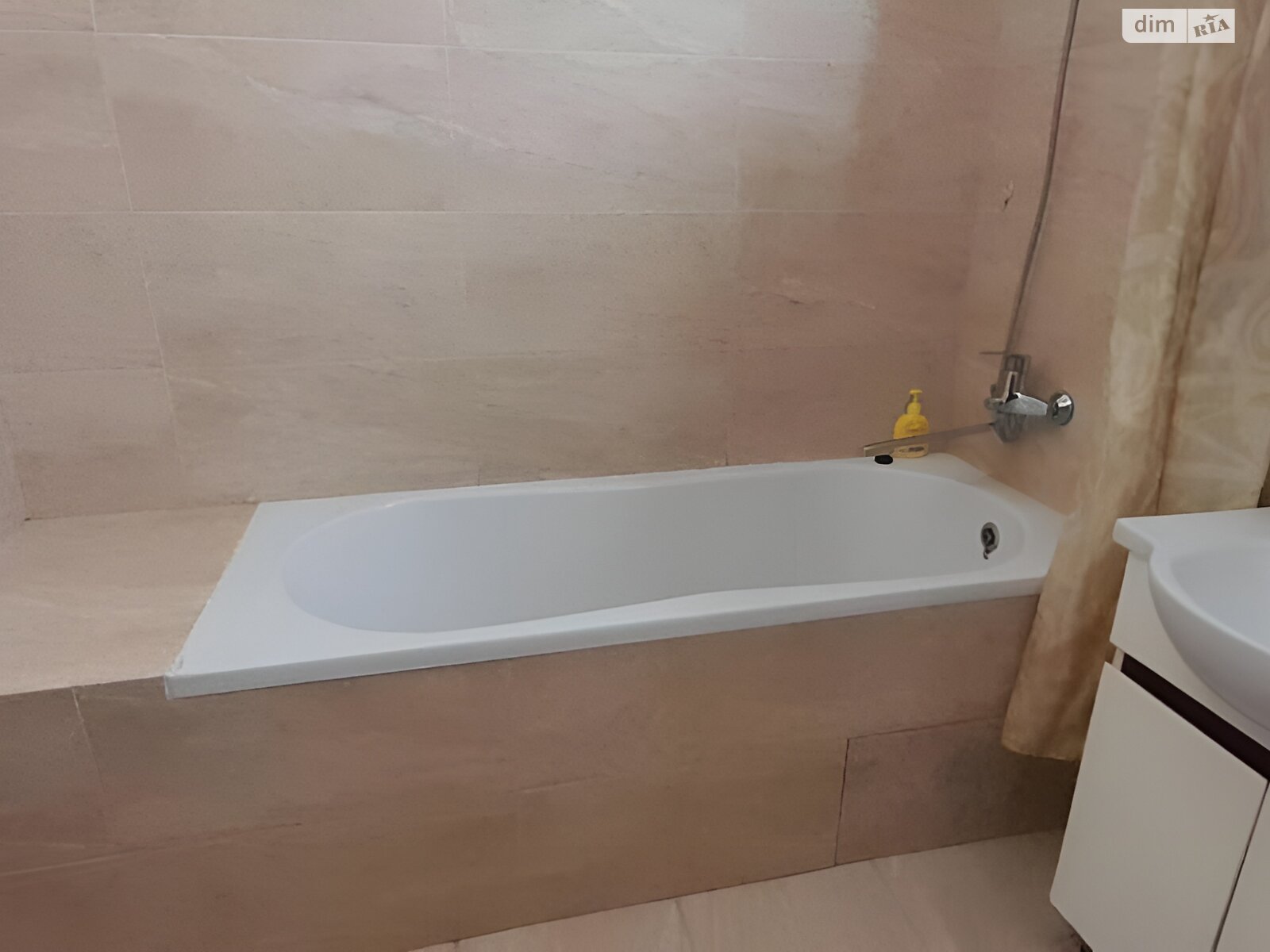 Продаж однокімнатної квартири в Києві, на вул. Драгоманова 2А, район Позняки фото 1 Продаж однокімнатної квартири в Києві, на вул. Драгоманова 2А, район Позняки фото 1