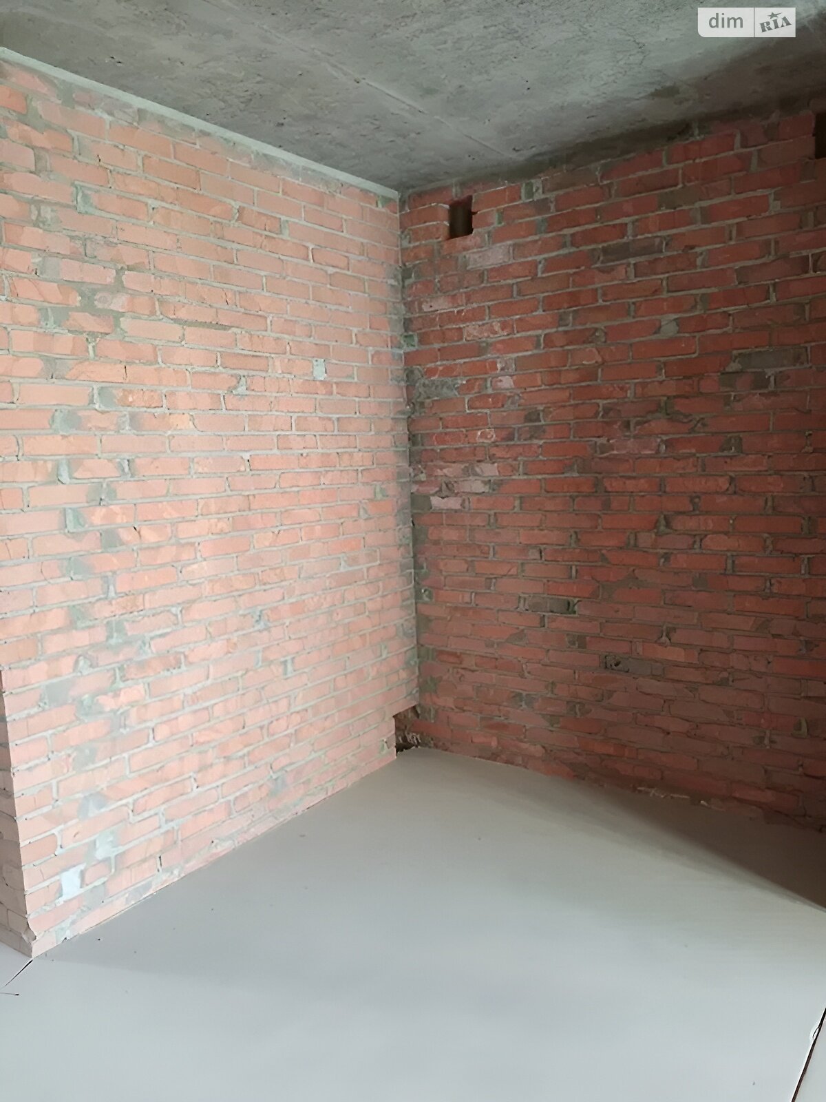 Продаж однокімнатної квартири в Києві, на вул. Драгоманова 31А, район Позняки фото 1 Продаж однокімнатної квартири в Києві, на вул. Драгоманова 31А, район Позняки фото 1