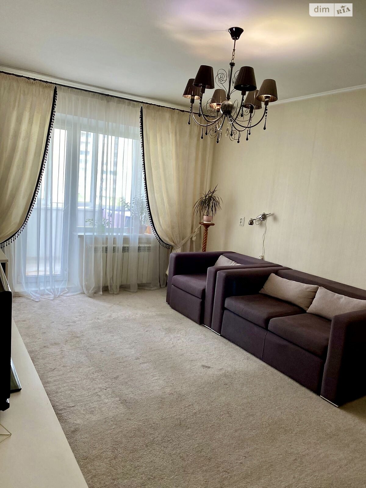 Продаж трикімнатної квартири в Києві, на вул. Драгоманова 23, район Позняки фото 1 Продаж трикімнатної квартири в Києві, на вул. Драгоманова 23, район Позняки фото 1