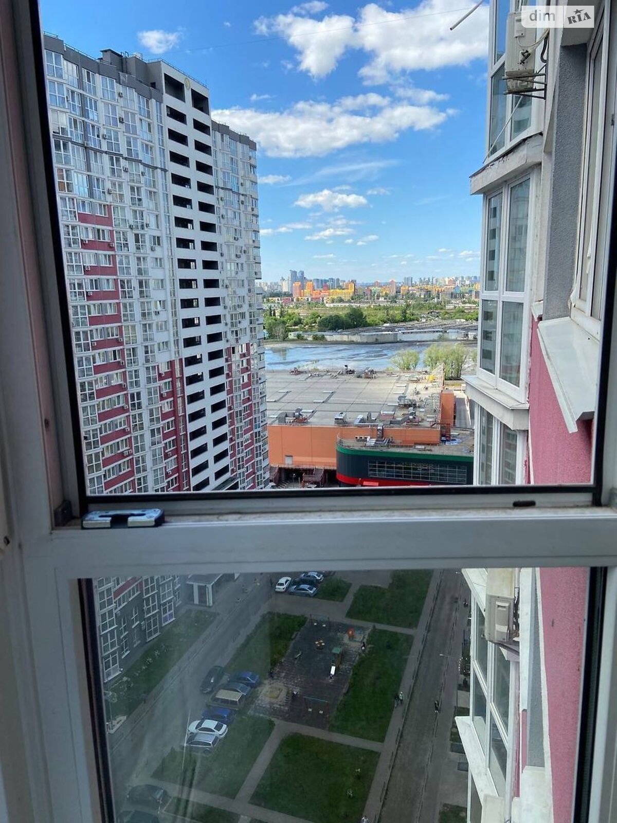 Продажа однокомнатной квартиры в Киеве, на ул. Драгоманова 2А, район Позняки фото 1 Продажа однокомнатной квартиры в Киеве, на ул. Драгоманова 2А, район Позняки фото 1