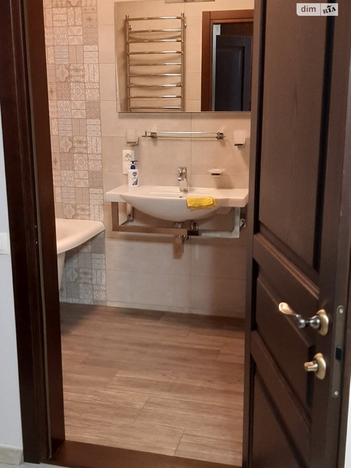Продаж однокімнатної квартири в Києві, на вул. Драгоманова 2Б, район Позняки фото 1 Продаж однокімнатної квартири в Києві, на вул. Драгоманова 2Б, район Позняки фото 1