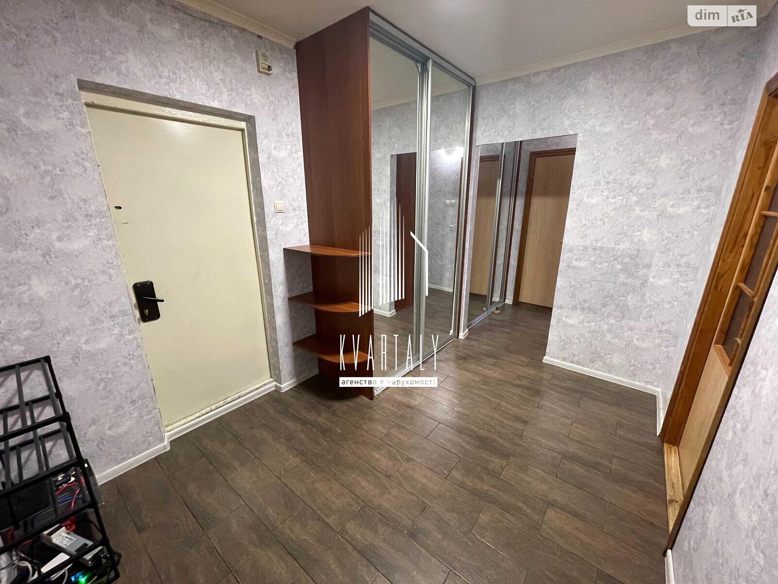 Продажа двухкомнатной квартиры в Киеве, на ул. Драгоманова 12А, район Позняки фото 1 Продажа двухкомнатной квартиры в Киеве, на ул. Драгоманова 12А, район Позняки фото 1