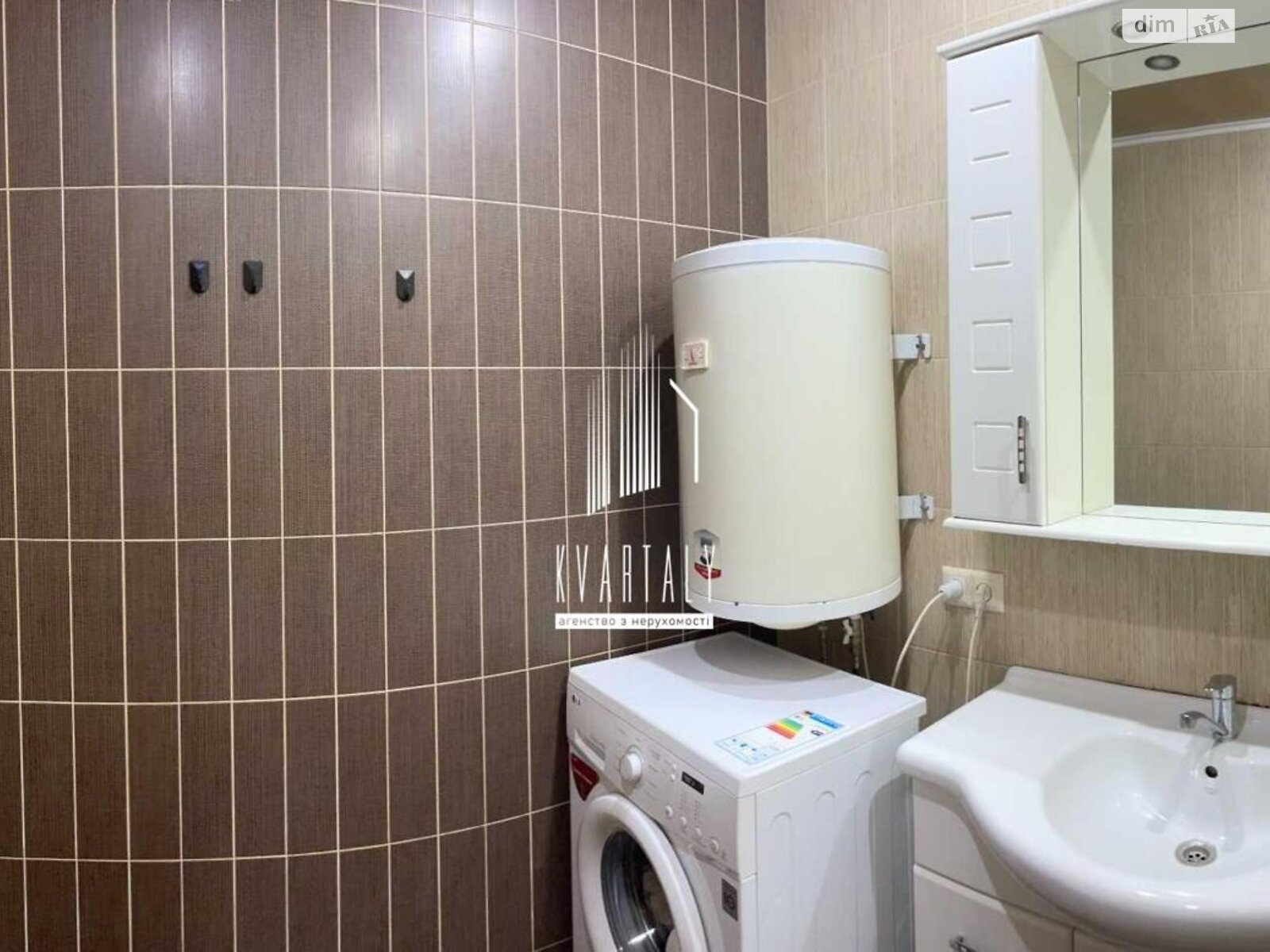 Продажа двухкомнатной квартиры в Киеве, на ул. Драгоманова 12А, район Позняки фото 1 Продажа двухкомнатной квартиры в Киеве, на ул. Драгоманова 12А, район Позняки фото 1