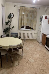 Продажа четырехкомнатной квартиры в Киеве, на ул. Драгоманова 12, район Позняки фото 2