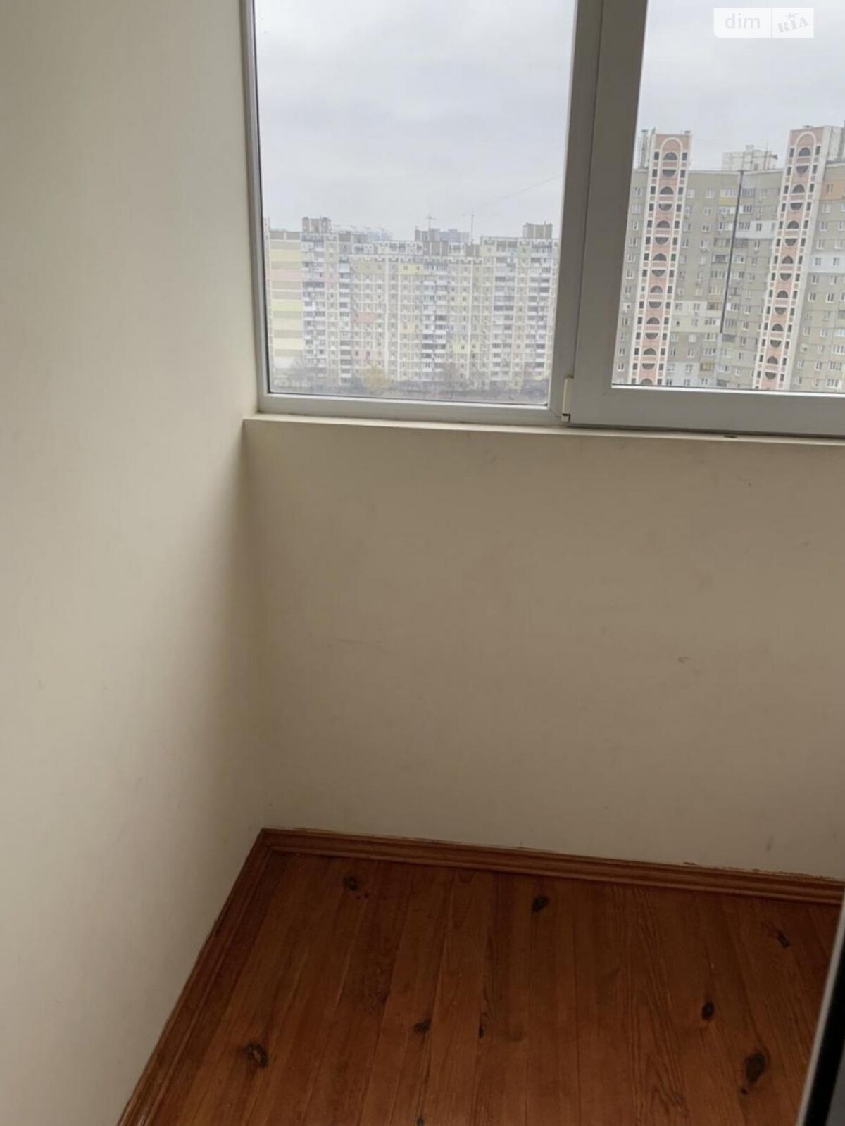 Продаж чотирикімнатної квартири в Києві, на вул. Драгоманова 12, район Позняки фото 1 Продаж чотирикімнатної квартири в Києві, на вул. Драгоманова 12, район Позняки фото 1