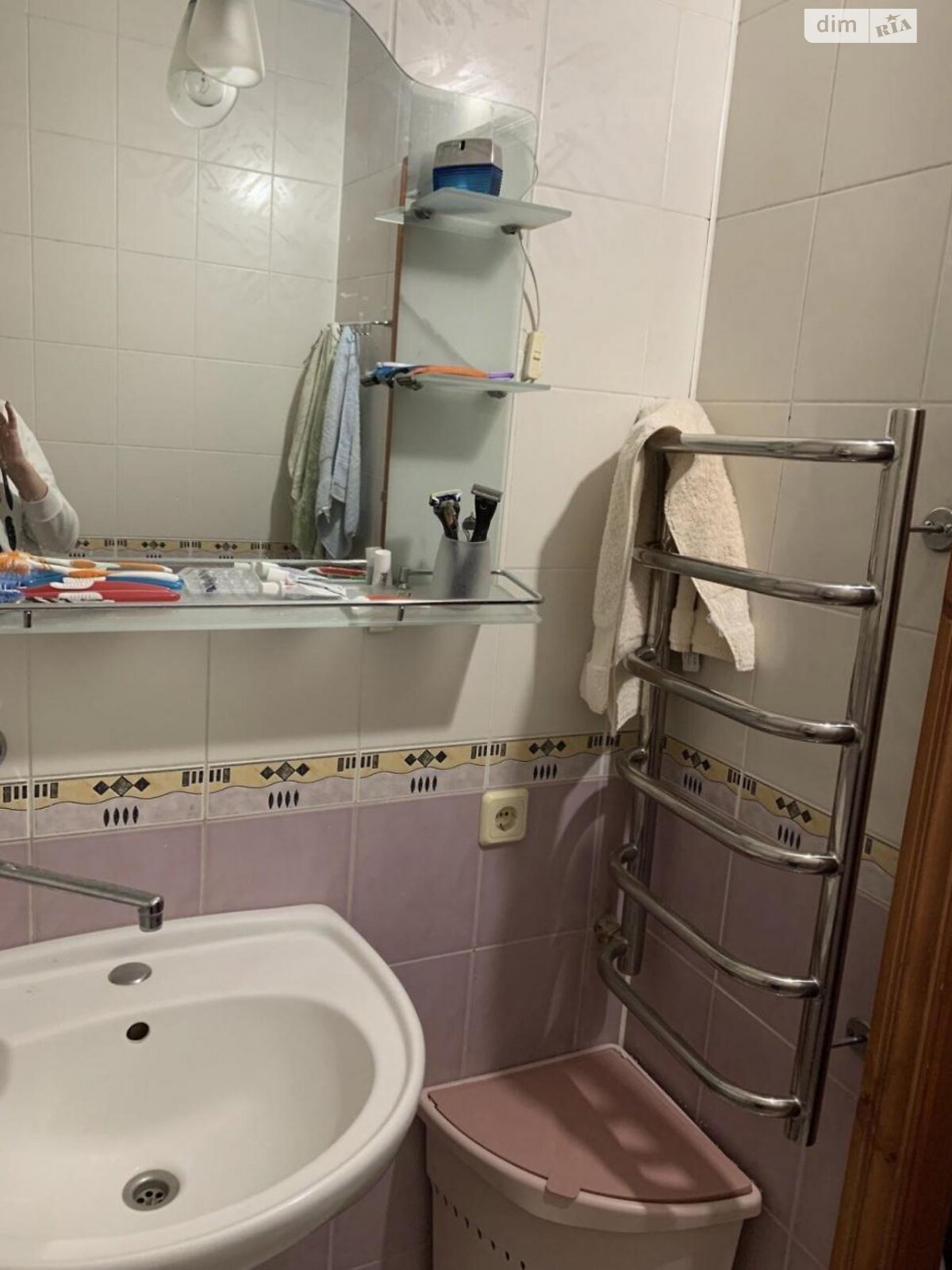 Продаж чотирикімнатної квартири в Києві, на вул. Драгоманова 12, район Позняки фото 1 Продаж чотирикімнатної квартири в Києві, на вул. Драгоманова 12, район Позняки фото 1