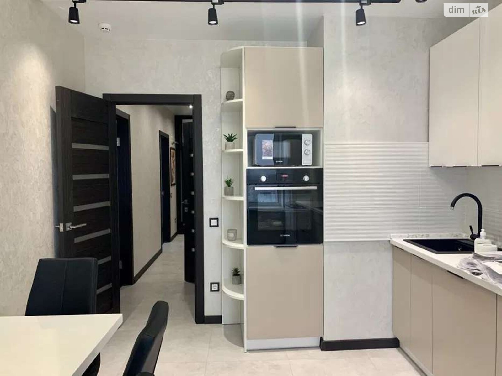 Продаж двокімнатної квартири в Києві, на вул. Драгоманова 10, район Позняки фото 1 Продаж двокімнатної квартири в Києві, на вул. Драгоманова 10, район Позняки фото 1