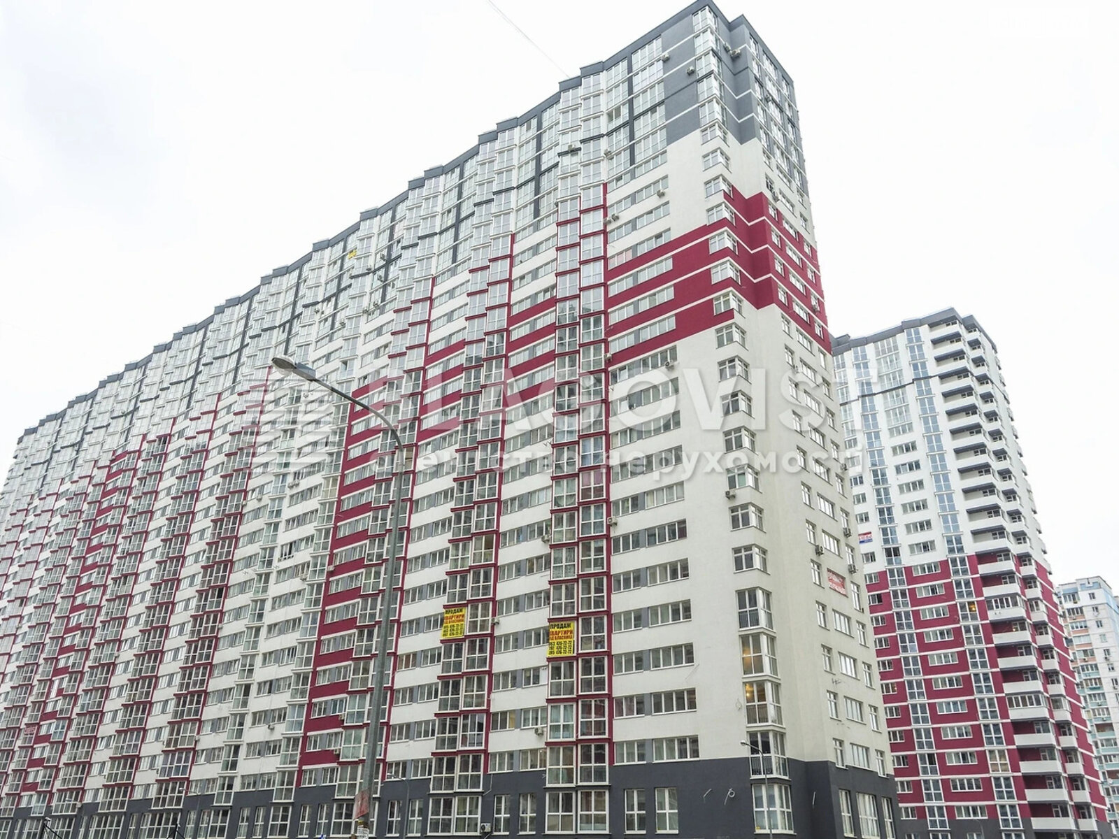 Продажа трехкомнатной квартиры в Киеве, на ул. Драгоманова 2А, район Позняки фото 1 Продажа трехкомнатной квартиры в Киеве, на ул. Драгоманова 2А, район Позняки фото 1