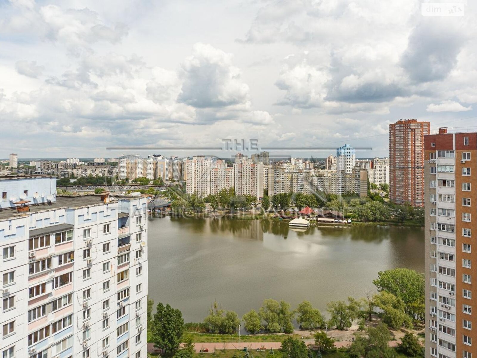 Продажа семикомнатной квартиры в Киеве, на ул. Драгоманова 1Д, район Позняки фото 1 Продажа семикомнатной квартиры в Киеве, на ул. Драгоманова 1Д, район Позняки фото 1