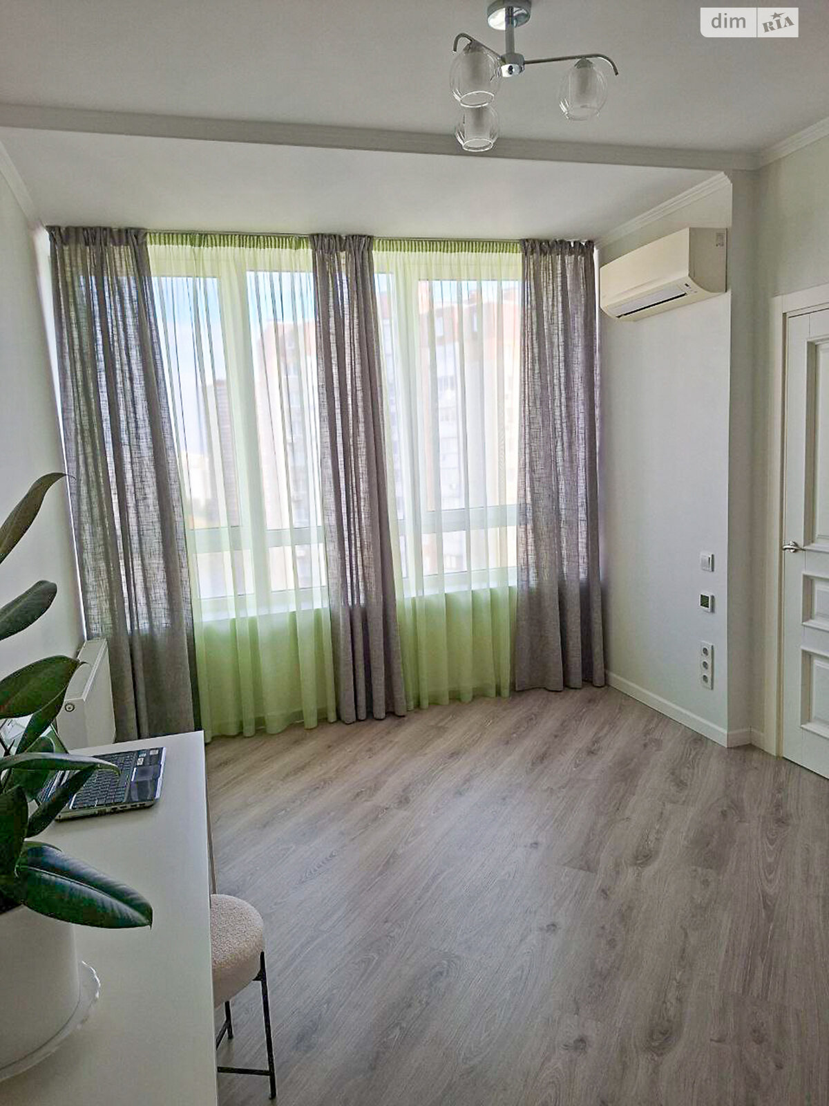 Продажа двухкомнатной квартиры в Киеве, на ул. Драгоманова 2, район Позняки фото 1