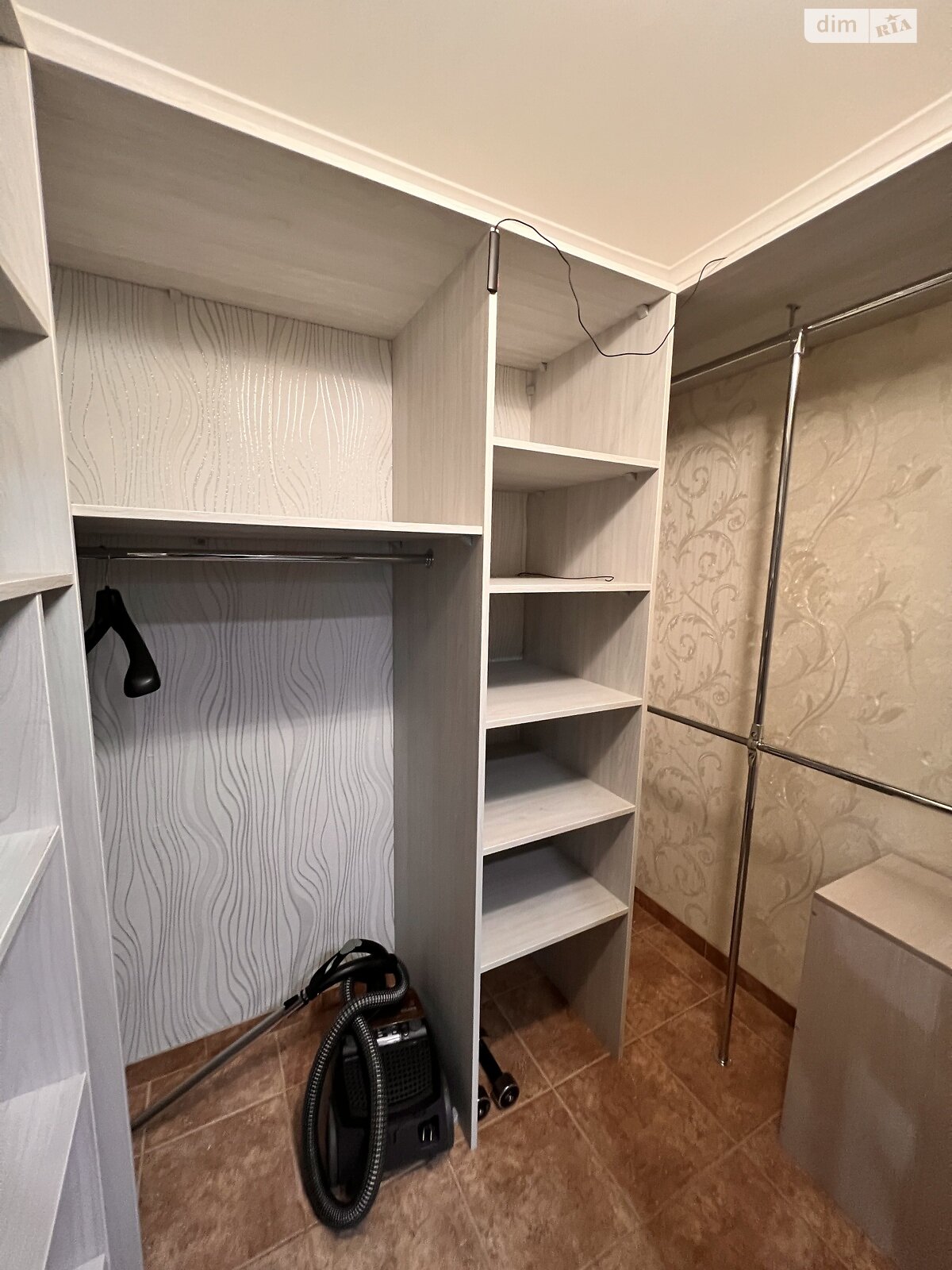 Продажа двухкомнатной квартиры в Киеве, на ул. Драгоманова 40З, район Позняки фото 1