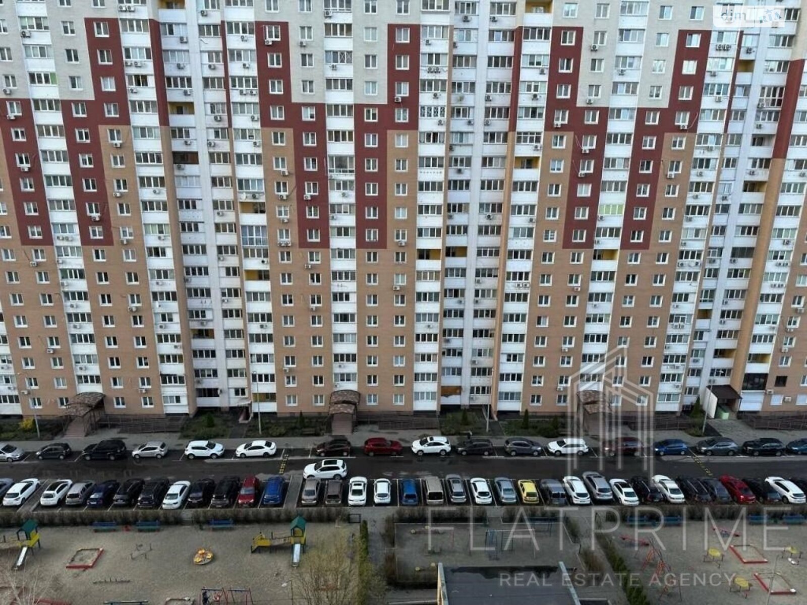 Продаж трикімнатної квартири в Києві, на вул. Олени Пчілки 2Б, район Позняки фото 1