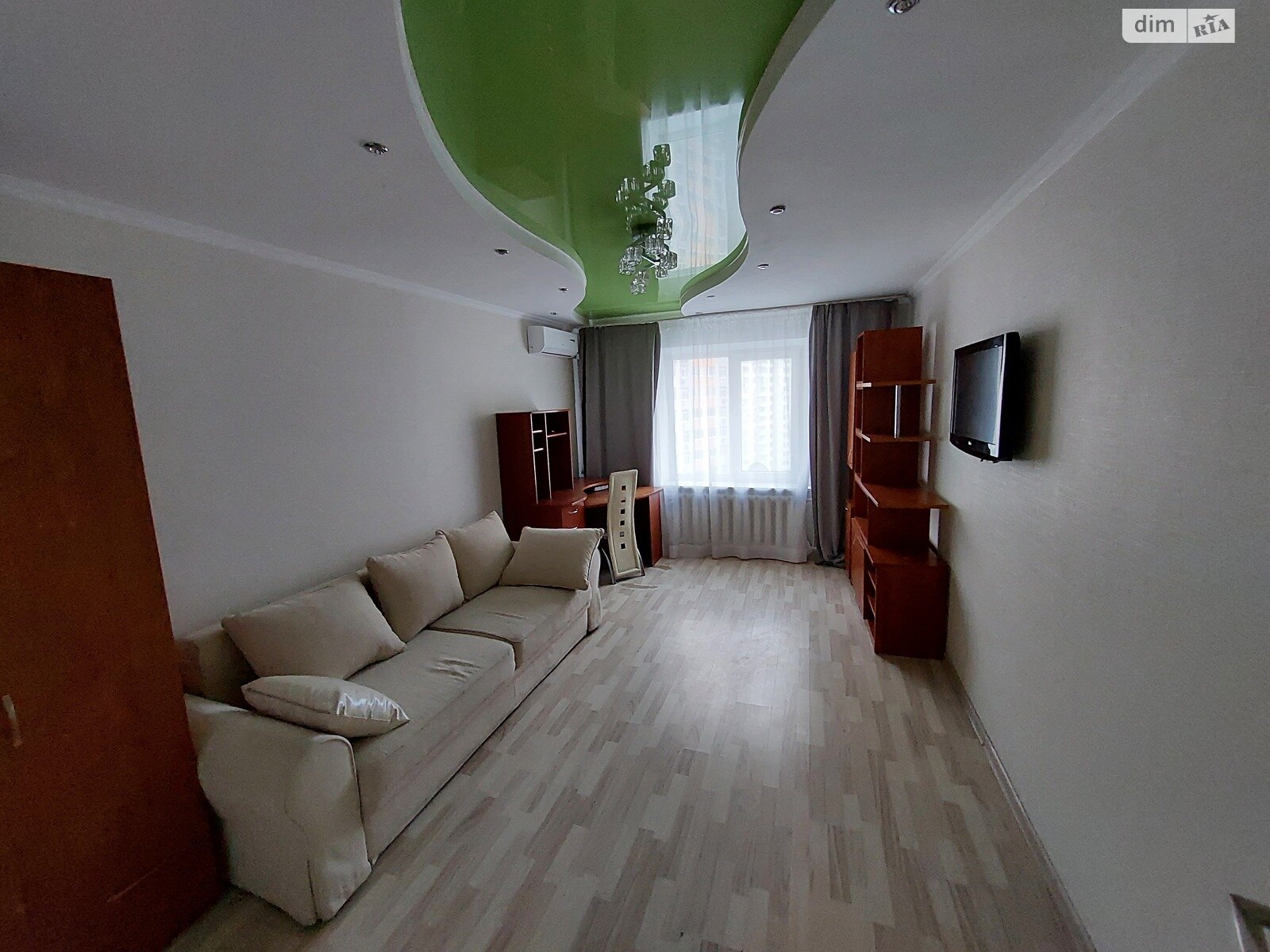 Продажа трехкомнатной квартиры в Киеве, на ул. Елены Пчилки 4, район Позняки фото 1