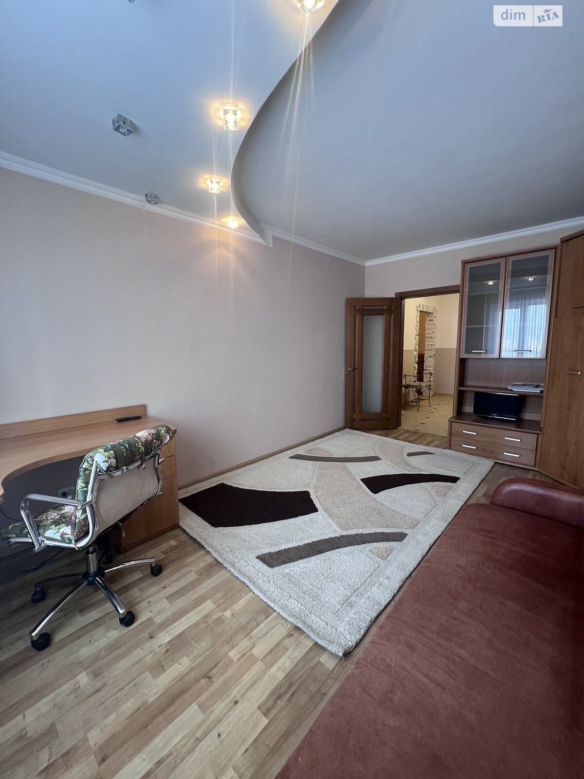 Продажа трехкомнатной квартиры в Киеве, на ул. Елены Пчилки 4, район Позняки фото 1 Продажа трехкомнатной квартиры в Киеве, на ул. Елены Пчилки 4, район Позняки фото 1