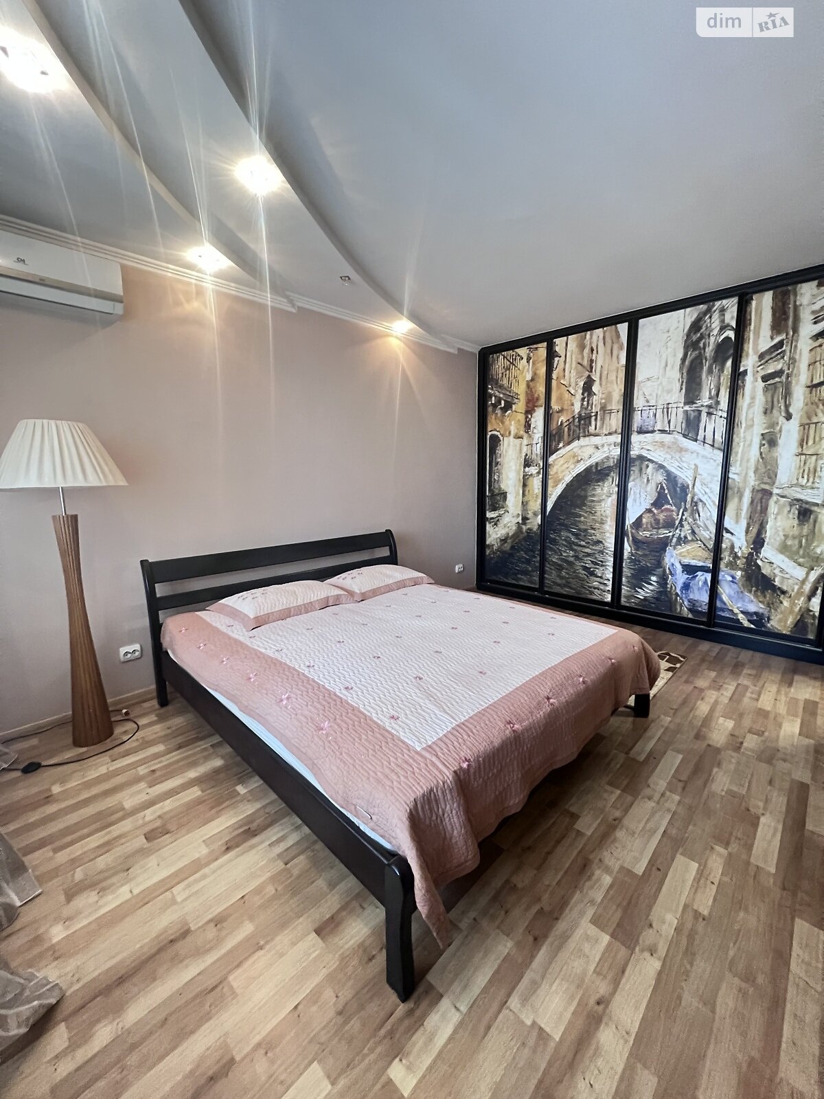Продажа трехкомнатной квартиры в Киеве, на ул. Елены Пчилки 4, район Позняки фото 1 Продажа трехкомнатной квартиры в Киеве, на ул. Елены Пчилки 4, район Позняки фото 1