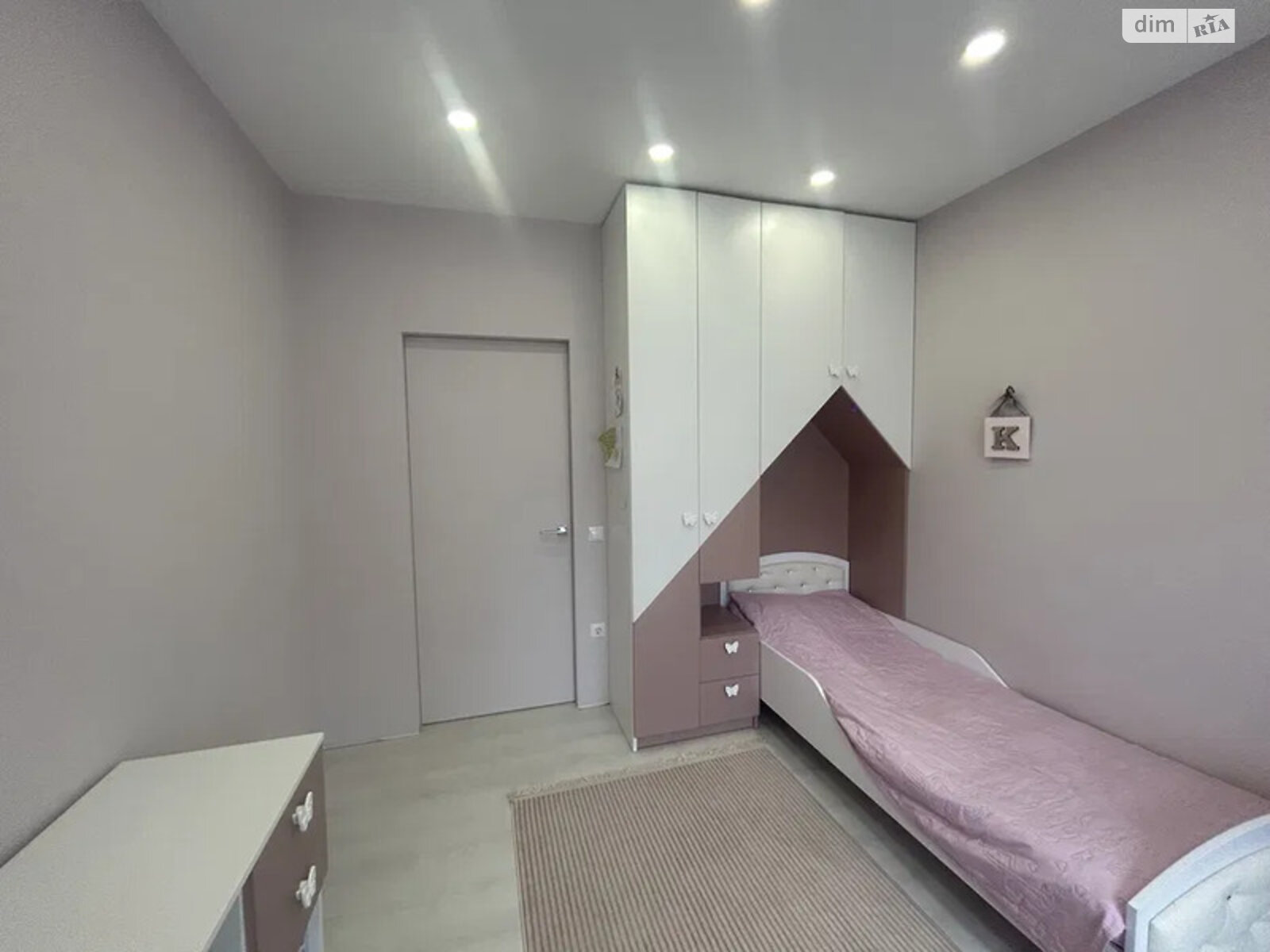 Продажа трехкомнатной квартиры в Киеве, на ул. Елены Пчилки 7, район Позняки фото 1 Продажа трехкомнатной квартиры в Киеве, на ул. Елены Пчилки 7, район Позняки фото 1