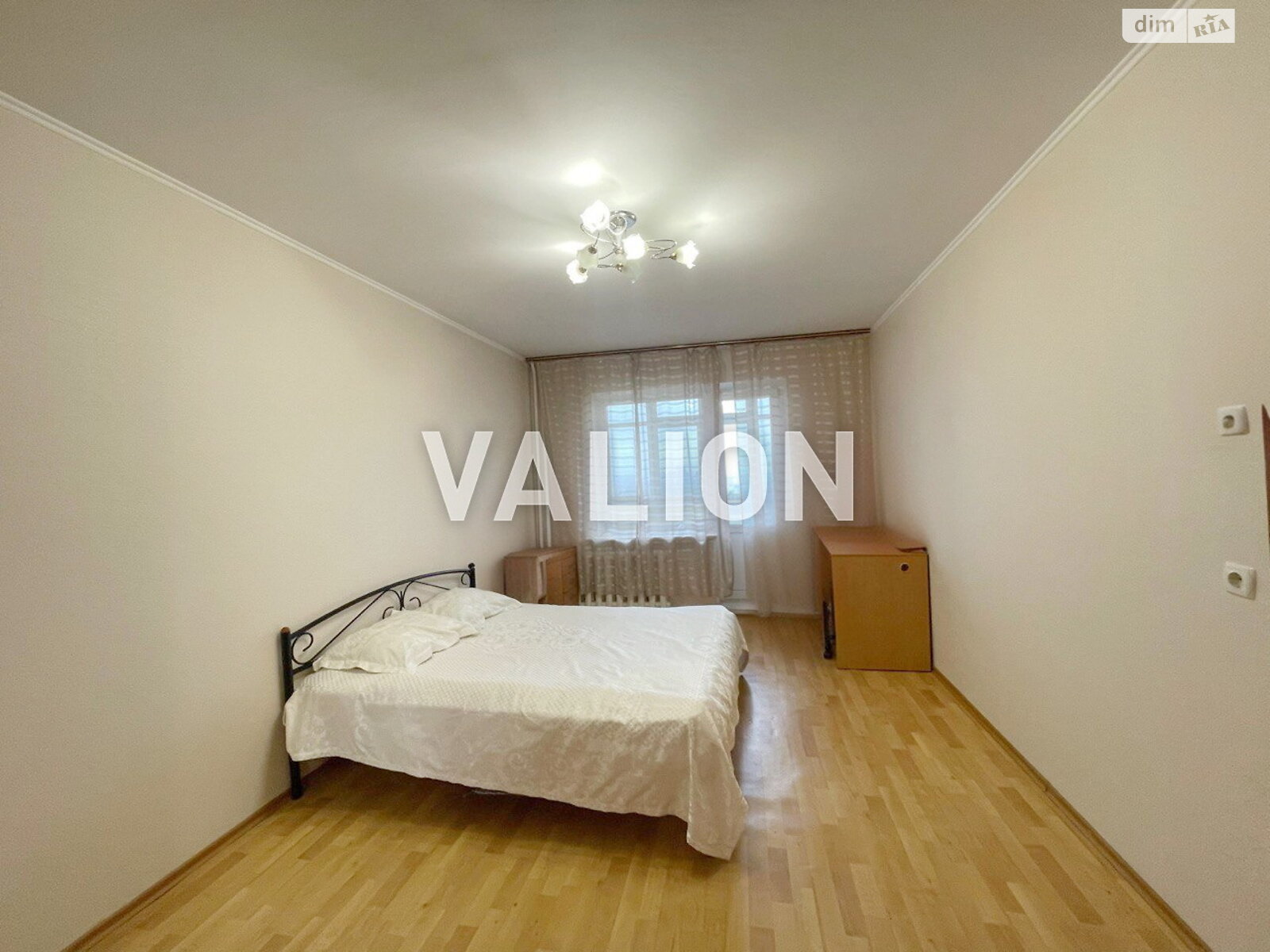 Продаж трикімнатної квартири в Києві, на вул. Олени Пчілки 4, район Позняки фото 1 Продаж трикімнатної квартири в Києві, на вул. Олени Пчілки 4, район Позняки фото 1