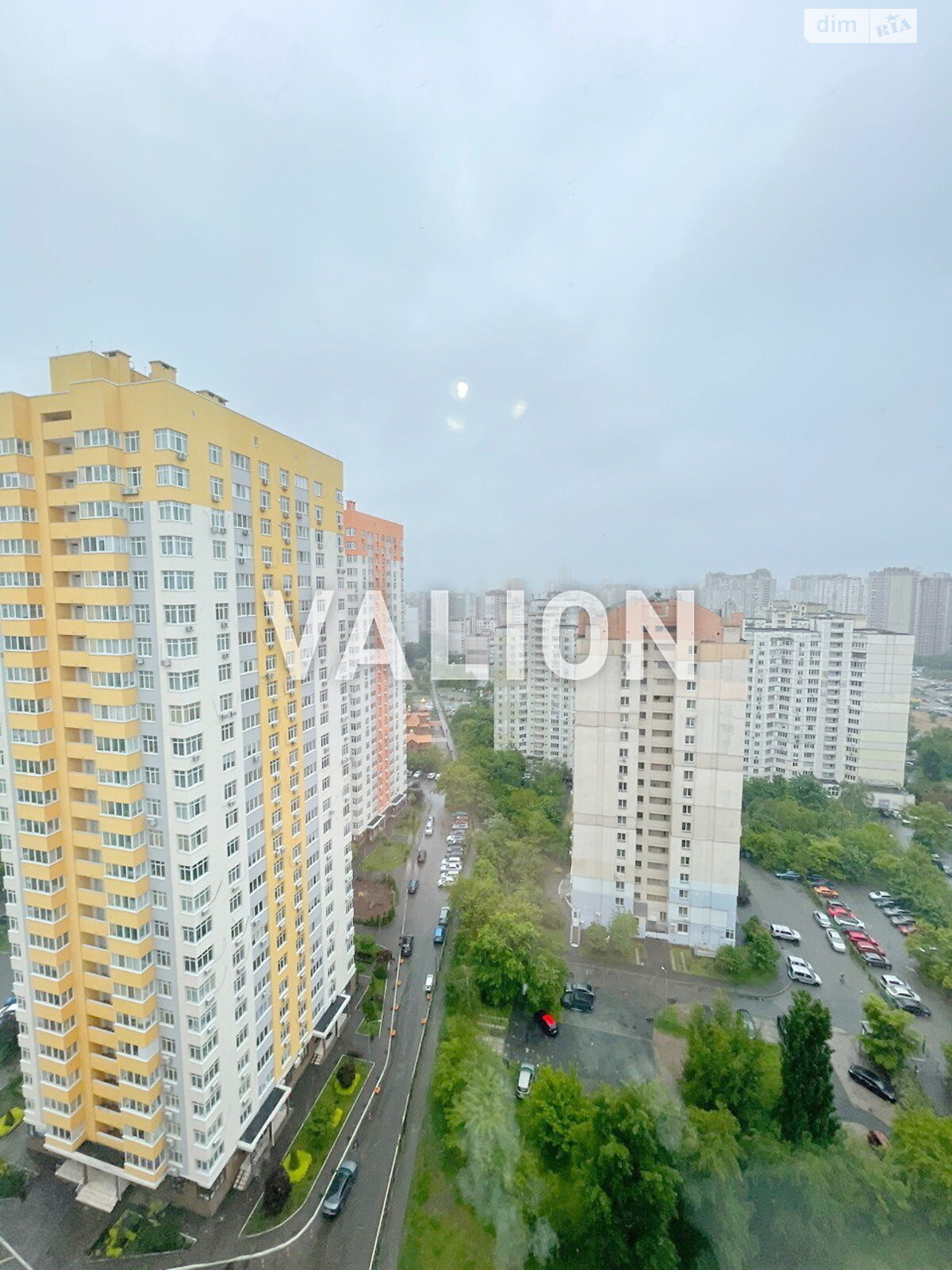 Продаж трикімнатної квартири в Києві, на вул. Олени Пчілки 4, район Позняки фото 1 Продаж трикімнатної квартири в Києві, на вул. Олени Пчілки 4, район Позняки фото 1