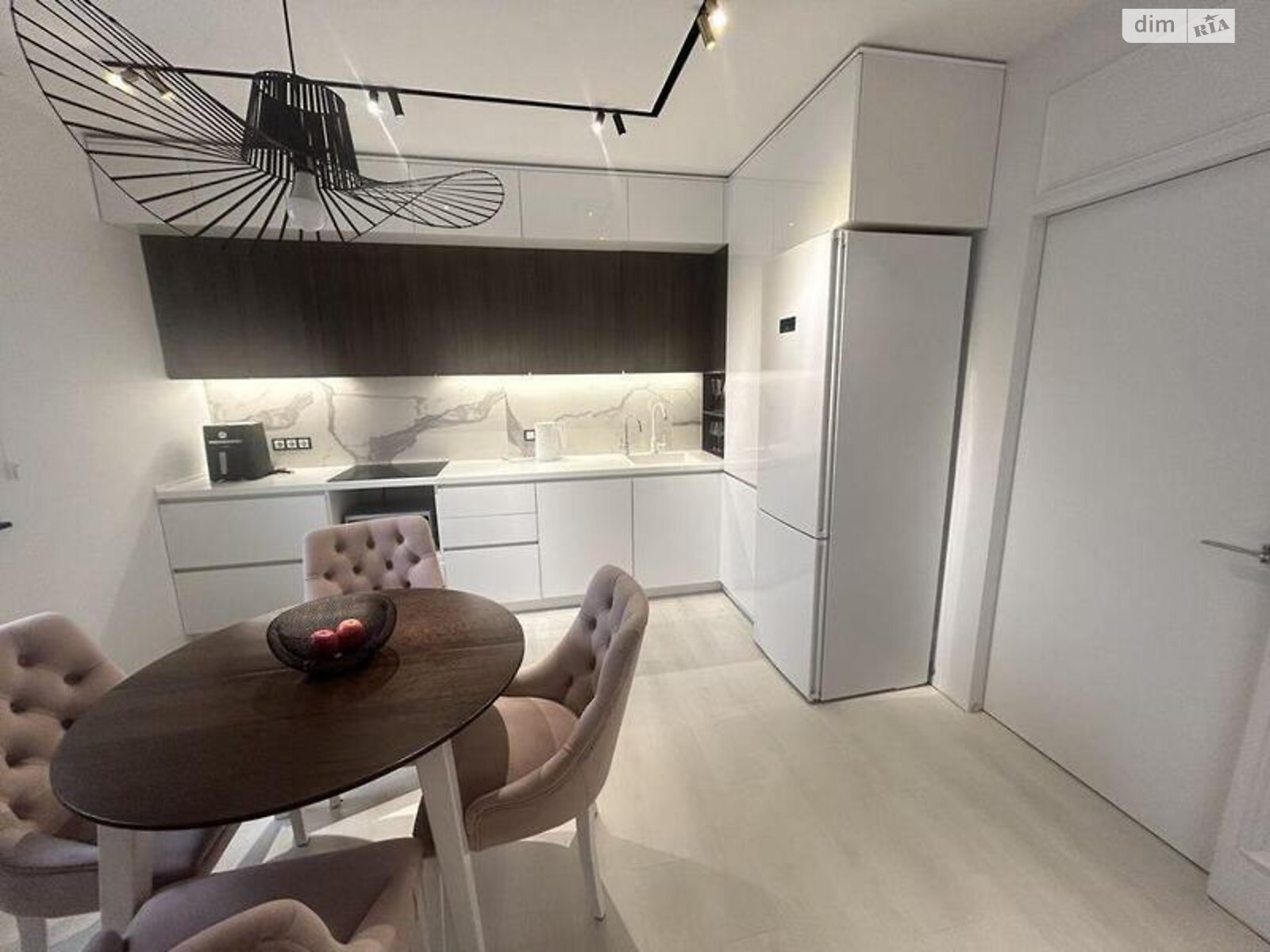 Продаж трикімнатної квартири в Києві, на вул. Олени Пчілки 7, район Позняки фото 1 Продаж трикімнатної квартири в Києві, на вул. Олени Пчілки 7, район Позняки фото 1