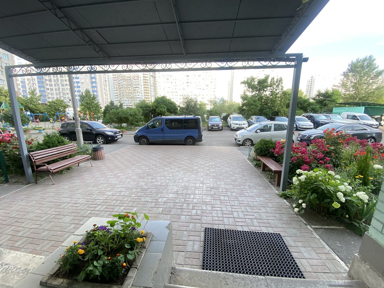 Продаж однокімнатної квартири в Києві, на вул. Олени Пчілки 3А, район Позняки фото 1 Продаж однокімнатної квартири в Києві, на вул. Олени Пчілки 3А, район Позняки фото 1