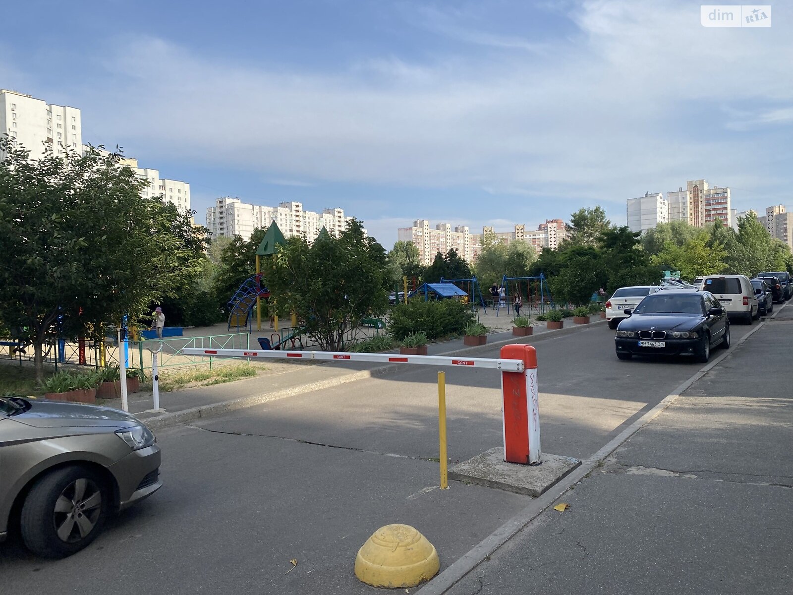 Продаж однокімнатної квартири в Києві, на вул. Олени Пчілки 3А, район Позняки фото 1 Продаж однокімнатної квартири в Києві, на вул. Олени Пчілки 3А, район Позняки фото 1