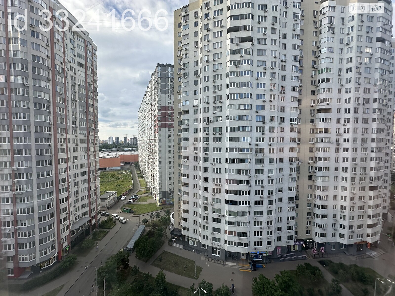 Продаж трикімнатної квартири в Києві, на вул. Олени Пчілки 7, район Позняки фото 1 Продаж трикімнатної квартири в Києві, на вул. Олени Пчілки 7, район Позняки фото 1
