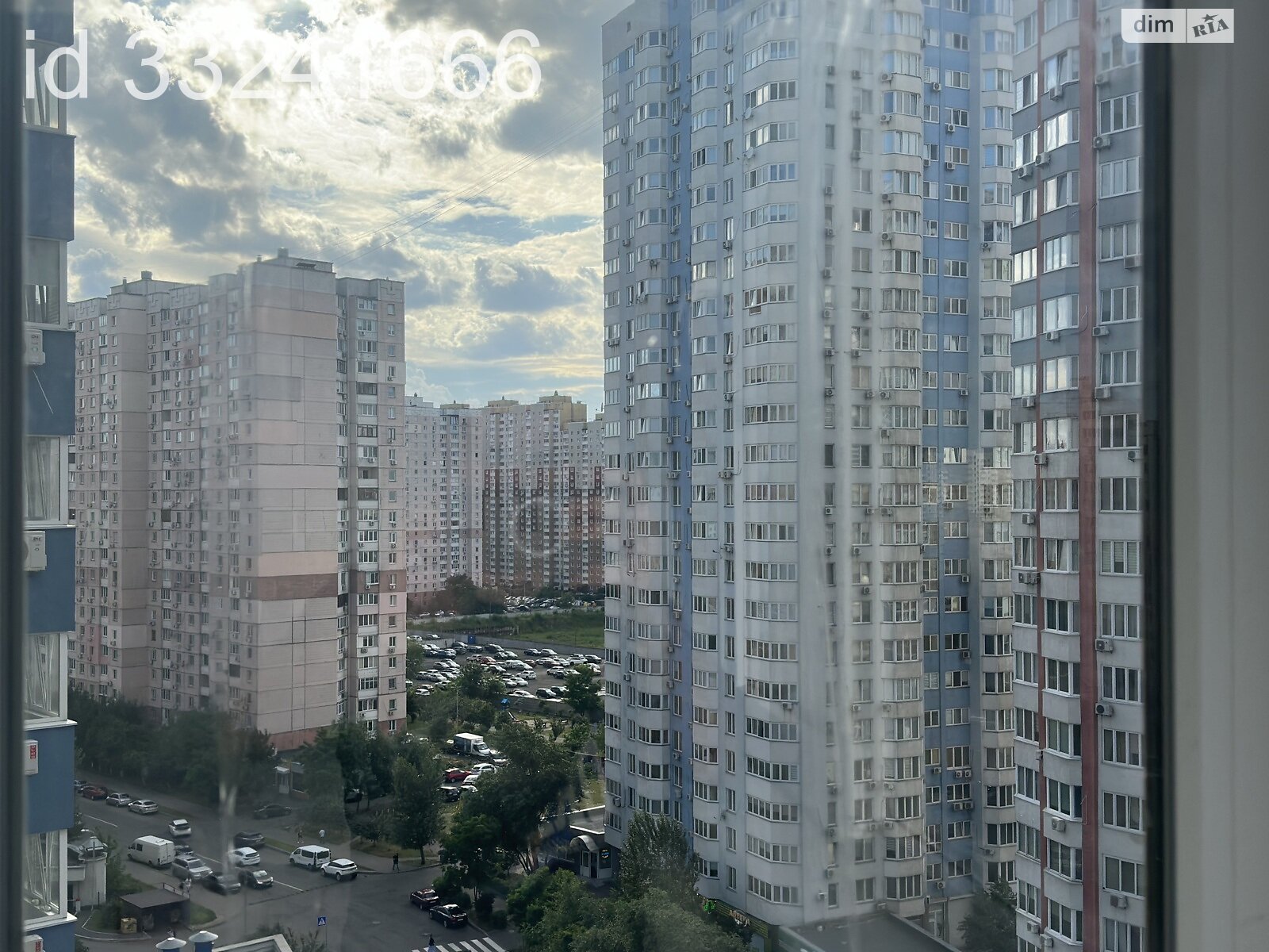 Продаж трикімнатної квартири в Києві, на вул. Олени Пчілки 7, район Позняки фото 1 Продаж трикімнатної квартири в Києві, на вул. Олени Пчілки 7, район Позняки фото 1