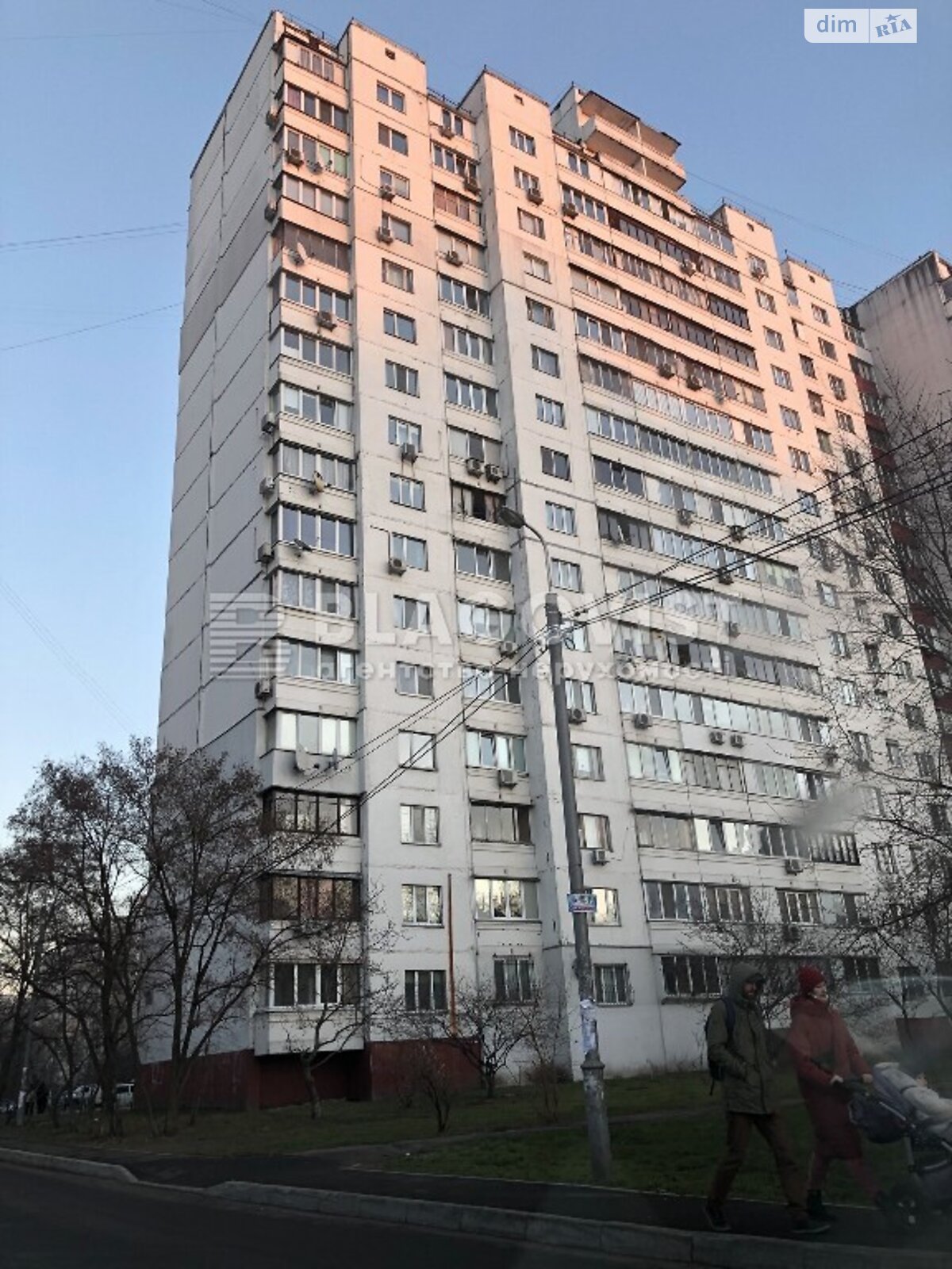 Продажа трехкомнатной квартиры в Киеве, на ул. Ревуцкого 19/1, район Позняки фото 1