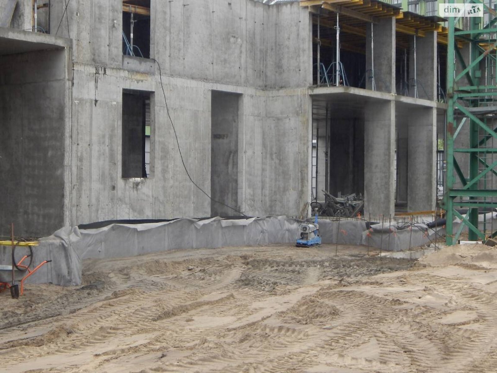 Продаж п`ятикімнатної квартири в Києві, на вул. Клеманська 3, район Позняки фото 1 Продаж п`ятикімнатної квартири в Києві, на вул. Клеманська 3, район Позняки фото 1