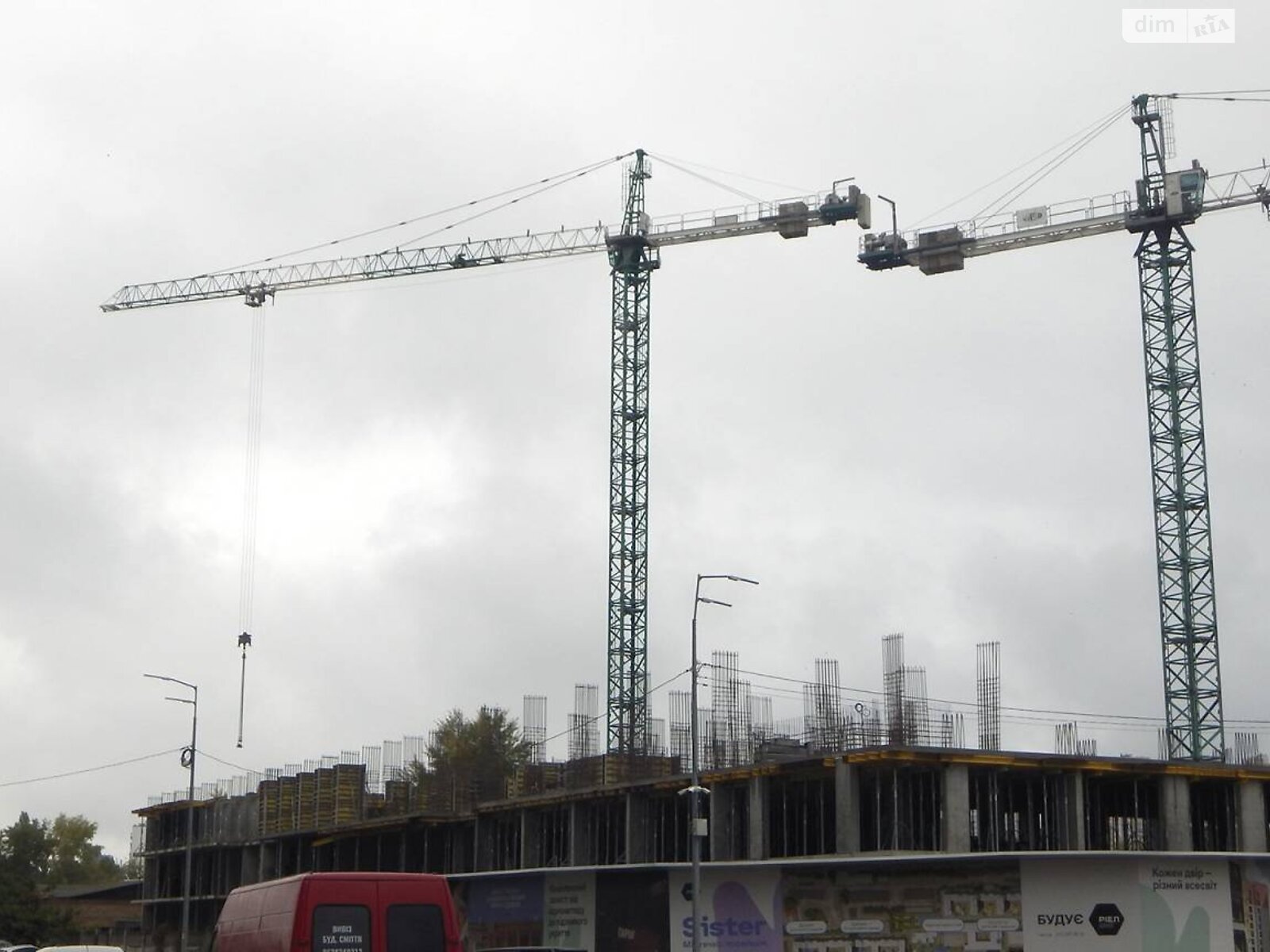 Продаж п`ятикімнатної квартири в Києві, на вул. Клеманська 3, район Позняки фото 1 Продаж п`ятикімнатної квартири в Києві, на вул. Клеманська 3, район Позняки фото 1