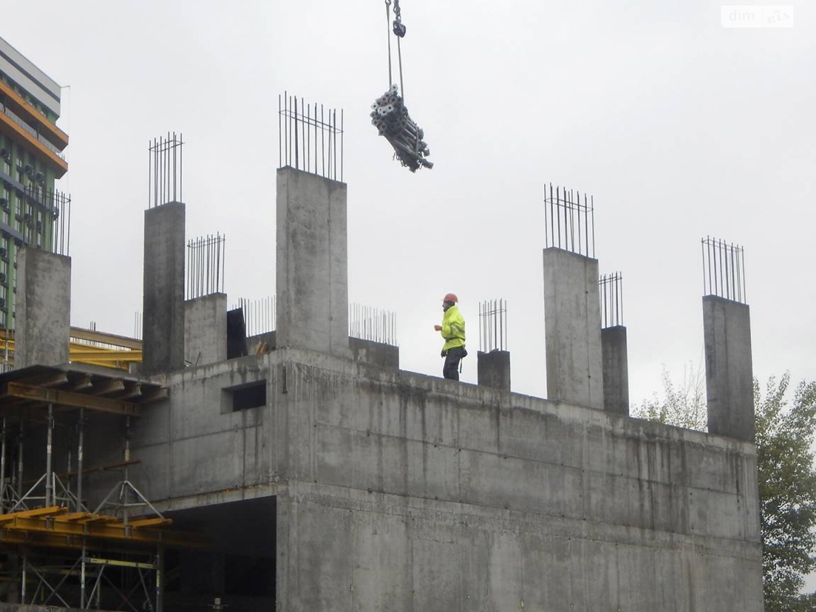 Продаж п`ятикімнатної квартири в Києві, на вул. Клеманська 3, район Позняки фото 1 Продаж п`ятикімнатної квартири в Києві, на вул. Клеманська 3, район Позняки фото 1