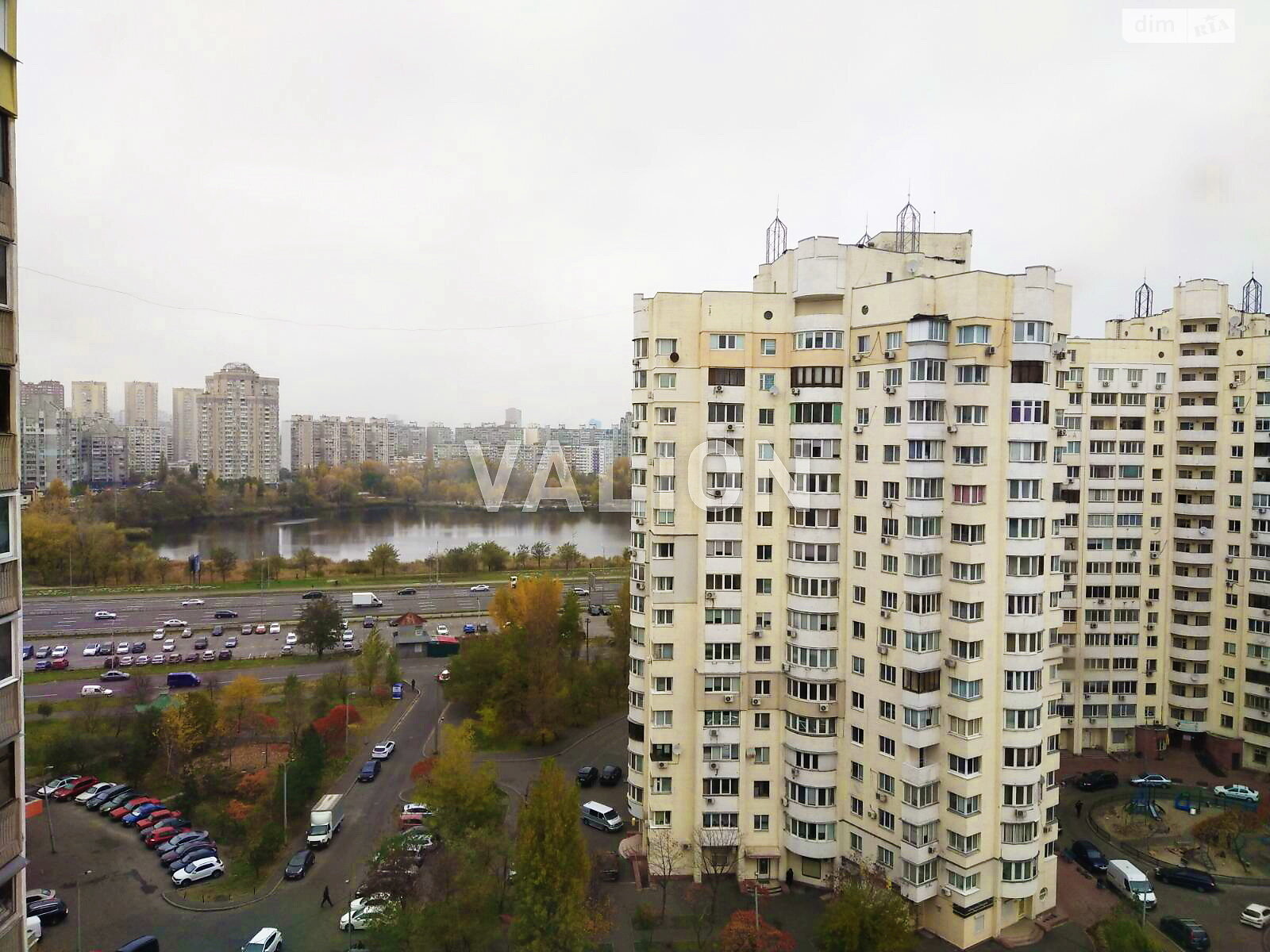 Продажа четырехкомнатной квартиры в Киеве, на ул. Лариси Руденко 3Б, район Позняки фото 1 Продажа четырехкомнатной квартиры в Киеве, на ул. Лариси Руденко 3Б, район Позняки фото 1