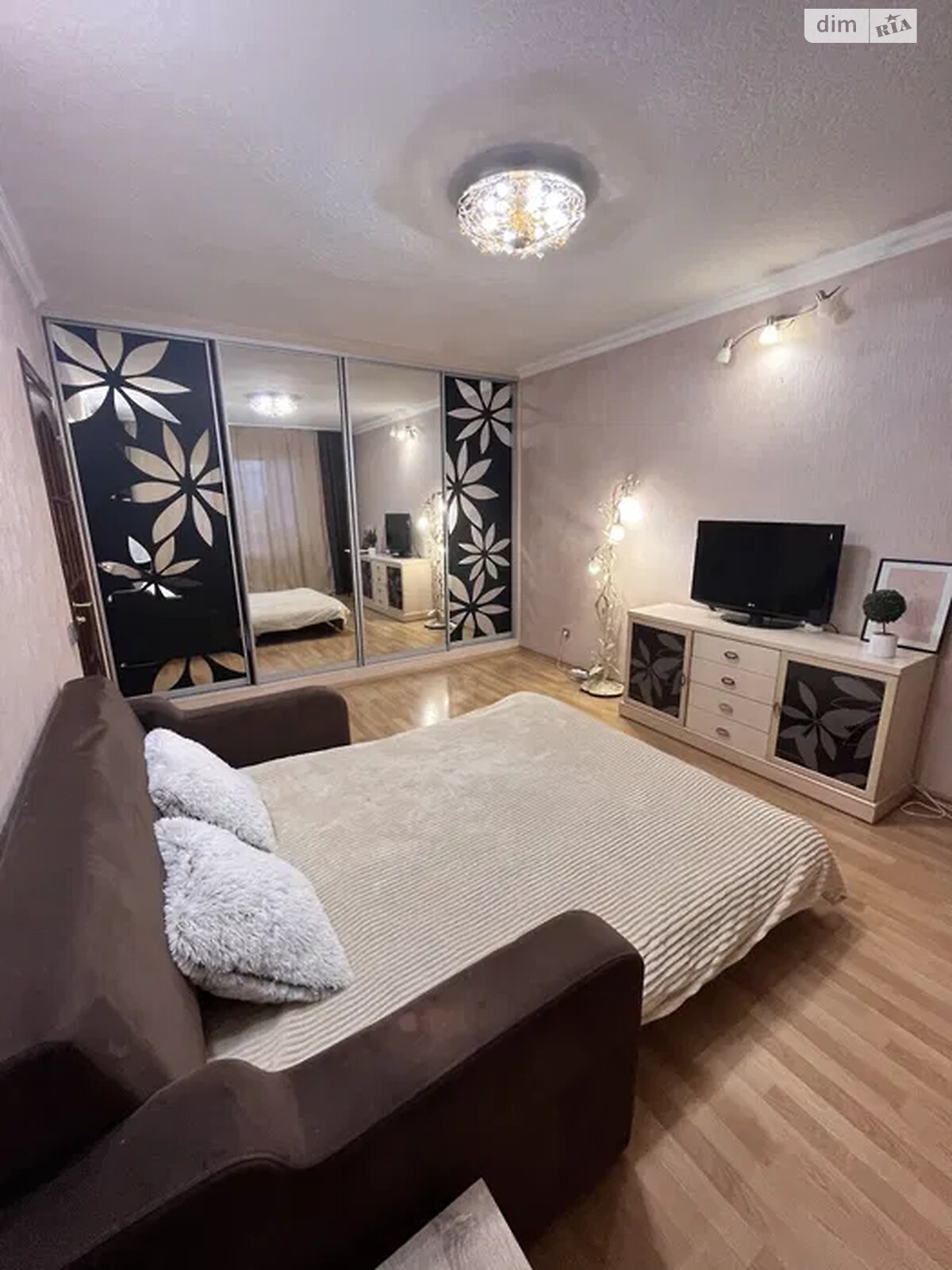 Продаж трикімнатної квартири в Києві, на просп. Петра Григоренка 5, район Позняки фото 1 Продаж трикімнатної квартири в Києві, на просп. Петра Григоренка 5, район Позняки фото 1