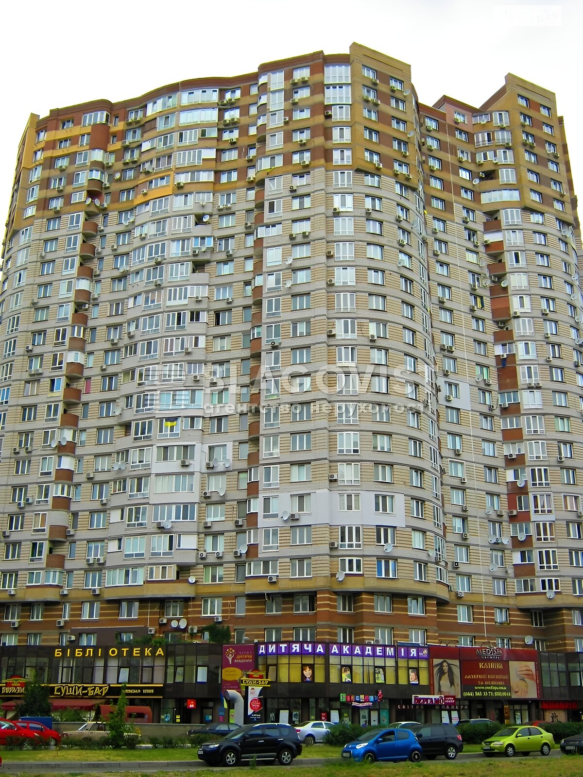 Продаж трикімнатної квартири в Києві, на просп. Петра Григоренка 22/20, район Позняки фото 1 Продаж трикімнатної квартири в Києві, на просп. Петра Григоренка 22/20, район Позняки фото 1