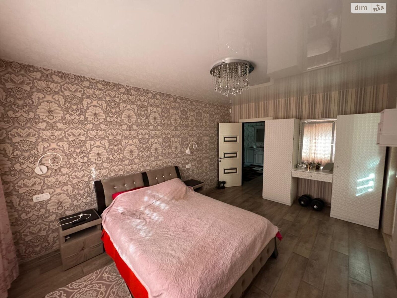 Продажа трехкомнатной квартиры в Киеве, на просп. Петра Григоренко 28А, район Позняки фото 1 Продажа трехкомнатной квартиры в Киеве, на просп. Петра Григоренко 28А, район Позняки фото 1