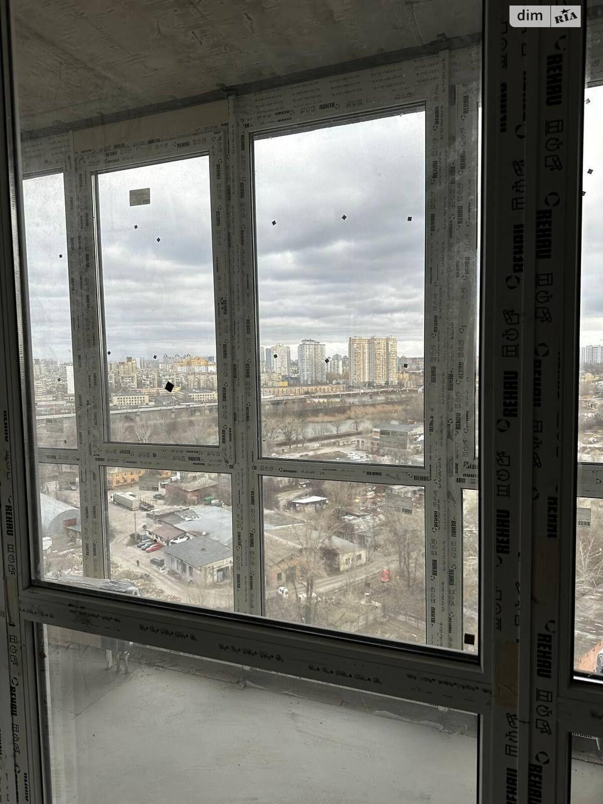 Продажа однокомнатной квартиры в Киеве, на ул. Причальная 8, район Позняки фото 1 Продажа однокомнатной квартиры в Киеве, на ул. Причальная 8, район Позняки фото 1
