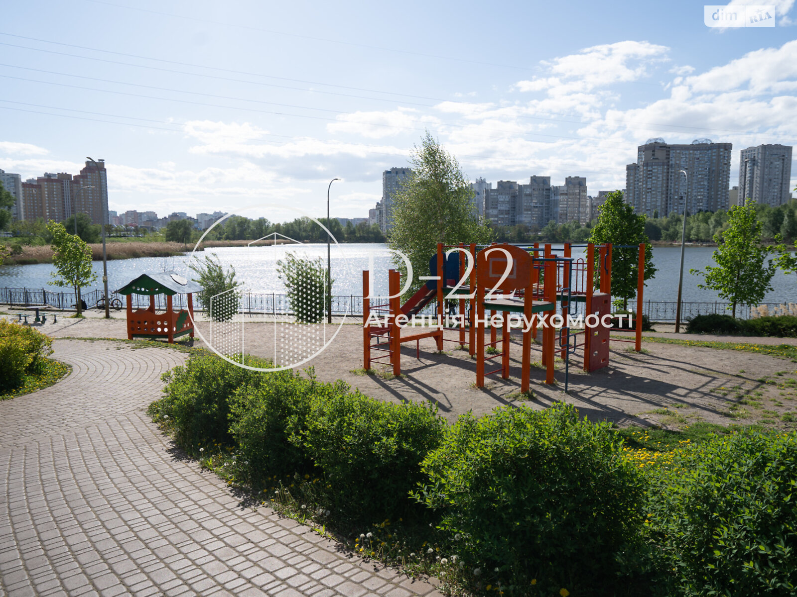 Продажа трехкомнатной квартиры в Киеве, на ул. Ревуцкого 40Г, район Позняки фото 1 Продажа трехкомнатной квартиры в Киеве, на ул. Ревуцкого 40Г, район Позняки фото 1