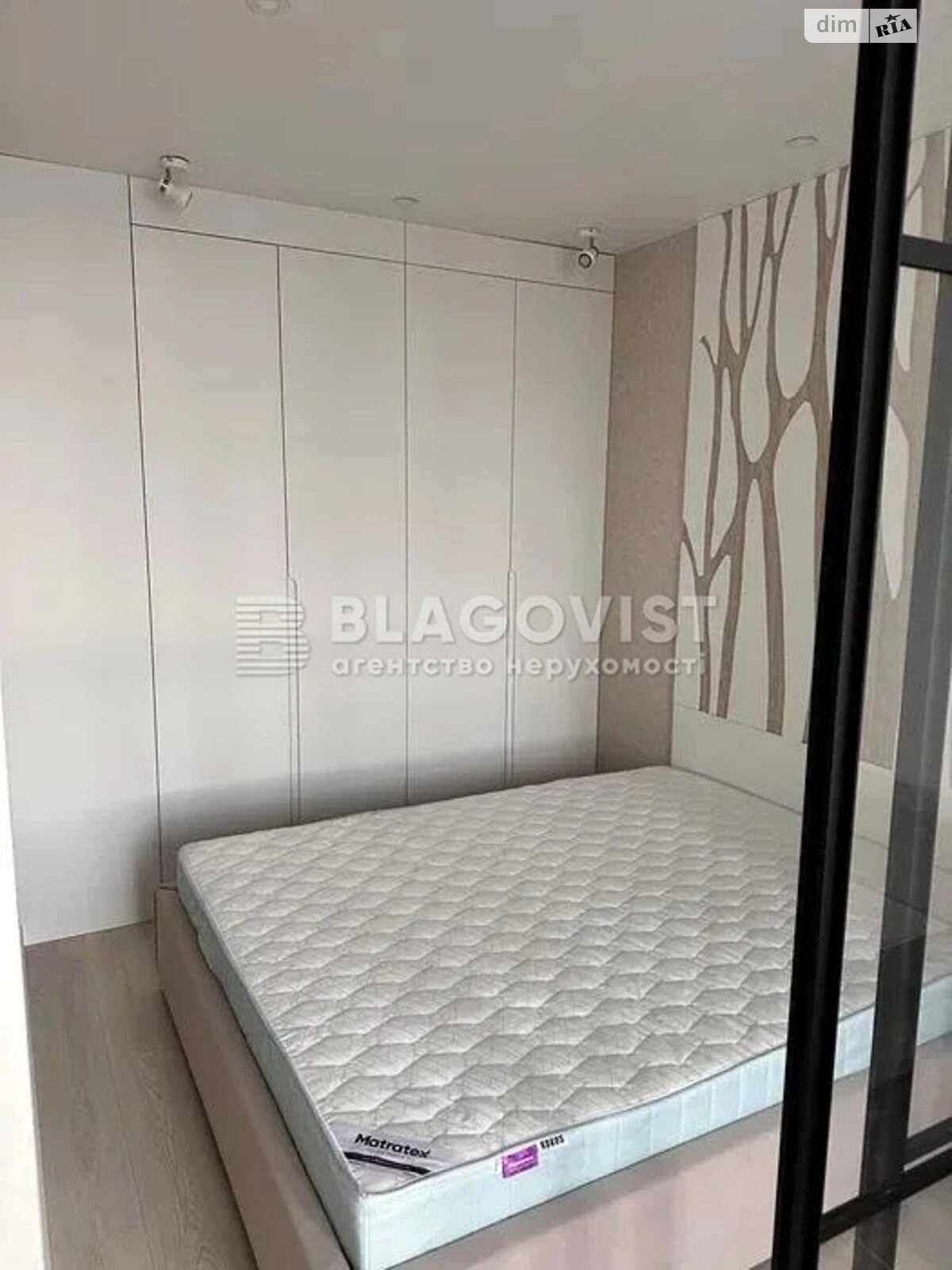 Продаж однокімнатної квартири в Києві, на вул. Ревуцького 40Б, район Позняки фото 1 Продаж однокімнатної квартири в Києві, на вул. Ревуцького 40Б, район Позняки фото 1