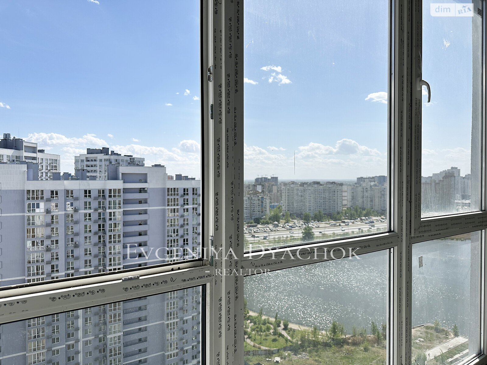 Продажа трехкомнатной квартиры в Киеве, на ул. Ревуцкого 40Б, район Позняки фото 1 Продажа трехкомнатной квартиры в Киеве, на ул. Ревуцкого 40Б, район Позняки фото 1