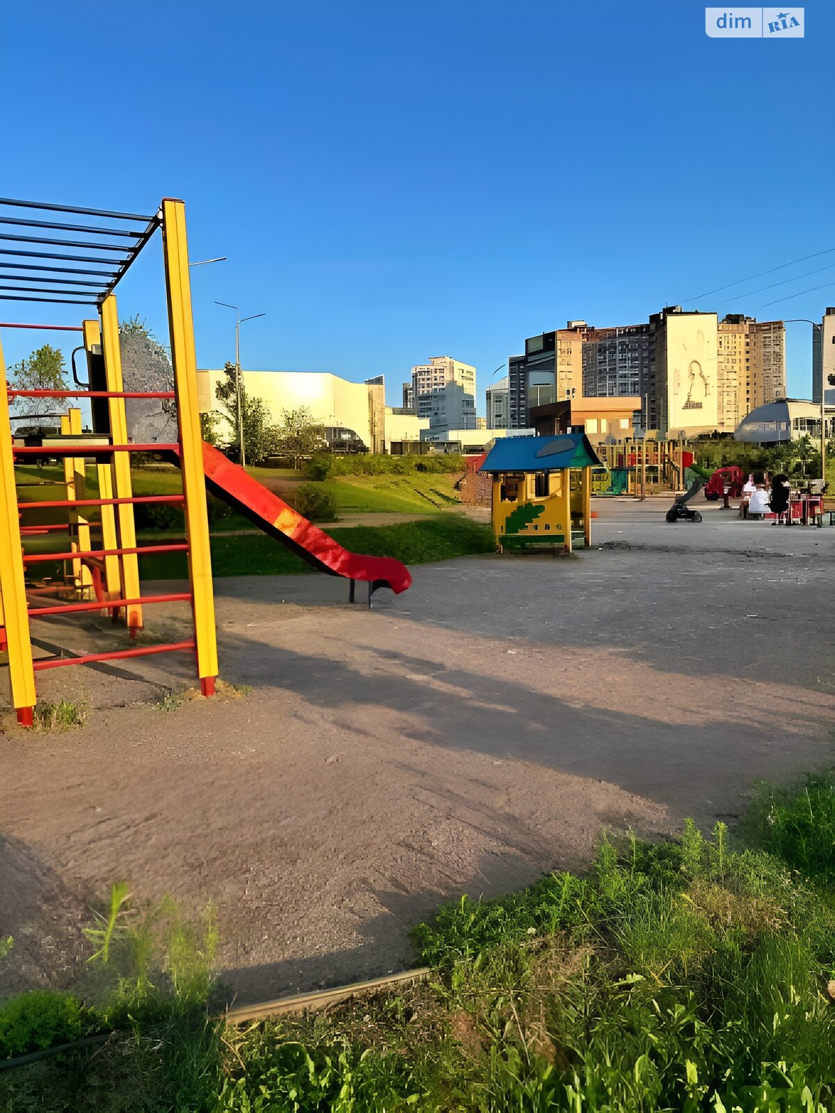 Продаж трикімнатної квартири в Києві, на вул. Ревуцького 40Б, район Позняки фото 1 Продаж трикімнатної квартири в Києві, на вул. Ревуцького 40Б, район Позняки фото 1