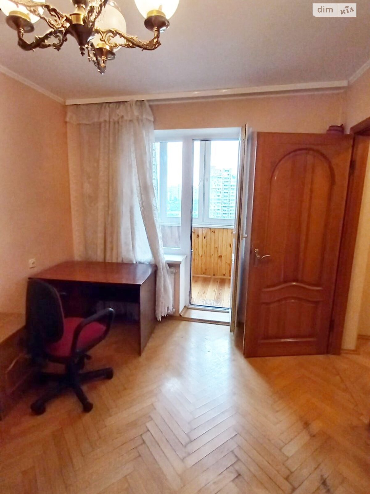 Продажа трехкомнатной квартиры в Киеве, на ул. Ревуцкого 8, район Позняки фото 1 Продажа трехкомнатной квартиры в Киеве, на ул. Ревуцкого 8, район Позняки фото 1