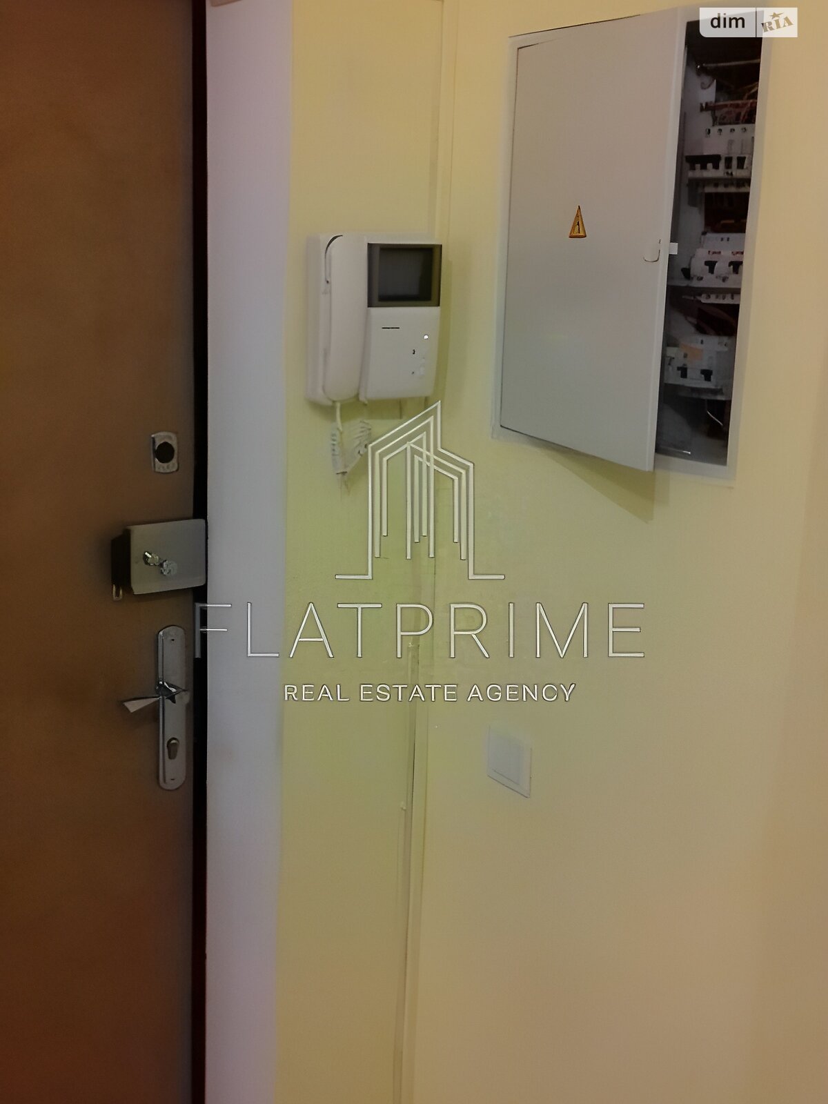 Продаж чотирикімнатної квартири в Києві, на вул. Срібнокільська 12, район Позняки фото 1 Продаж чотирикімнатної квартири в Києві, на вул. Срібнокільська 12, район Позняки фото 1