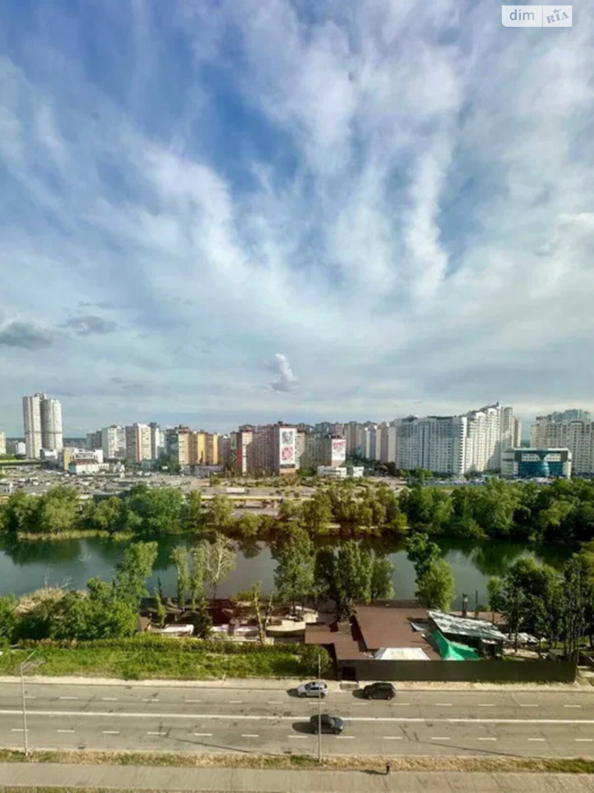 Продаж трикімнатної квартири в Києві, на вул. Срібнокільська 8, район Позняки фото 1 Продаж трикімнатної квартири в Києві, на вул. Срібнокільська 8, район Позняки фото 1