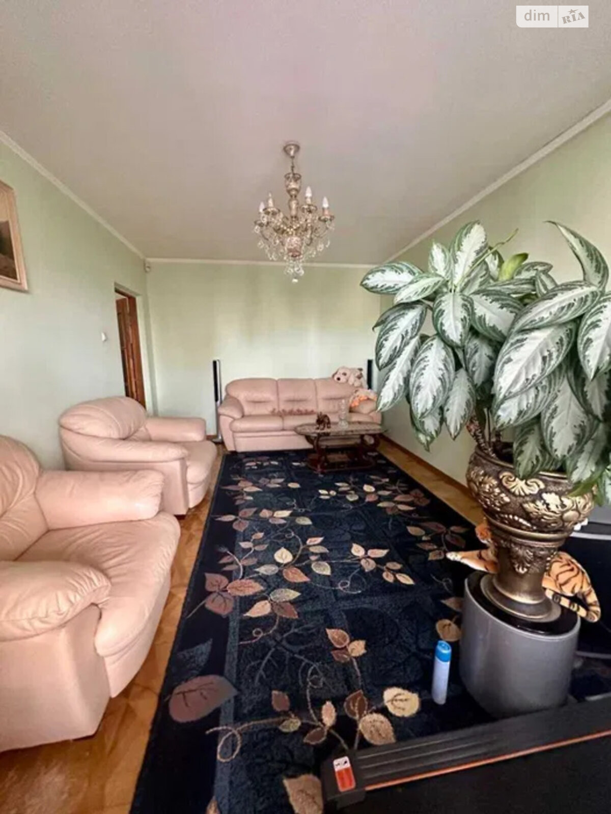 Продаж трикімнатної квартири в Києві, на вул. Срібнокільська 8, район Позняки фото 1 Продаж трикімнатної квартири в Києві, на вул. Срібнокільська 8, район Позняки фото 1