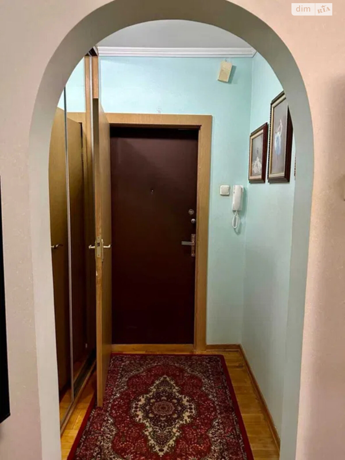 Продаж трикімнатної квартири в Києві, на вул. Срібнокільська 8, район Позняки фото 1 Продаж трикімнатної квартири в Києві, на вул. Срібнокільська 8, район Позняки фото 1