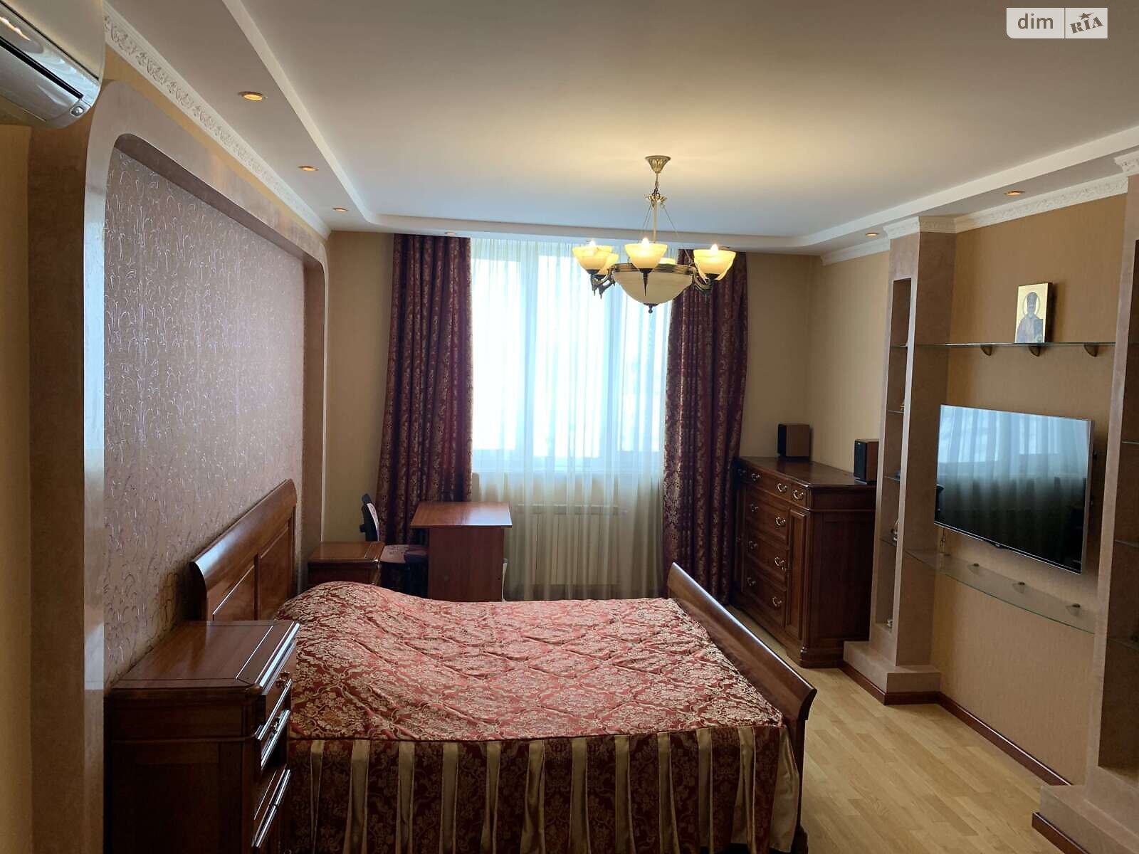 Продаж чотирикімнатної квартири в Києві, на вул. Срібнокільська 1, район Позняки фото 1 Продаж чотирикімнатної квартири в Києві, на вул. Срібнокільська 1, район Позняки фото 1
