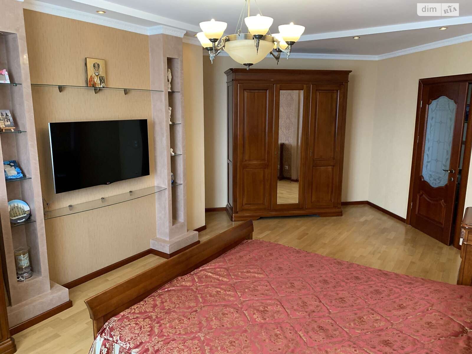 Продаж чотирикімнатної квартири в Києві, на вул. Срібнокільська 1, район Позняки фото 1 Продаж чотирикімнатної квартири в Києві, на вул. Срібнокільська 1, район Позняки фото 1