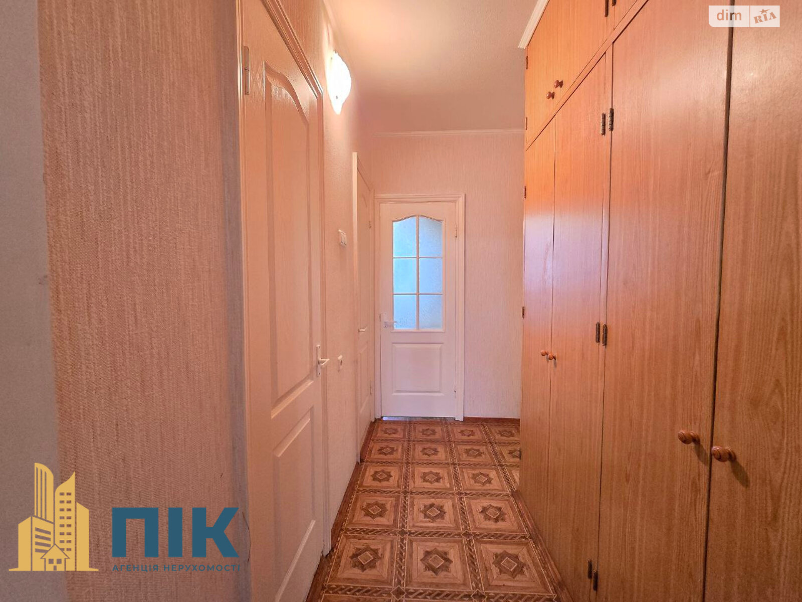 Продажа трехкомнатной квартиры в Киеве, на ул. Срибнокильская 14, район Позняки фото 1 Продажа трехкомнатной квартиры в Киеве, на ул. Срибнокильская 14, район Позняки фото 1