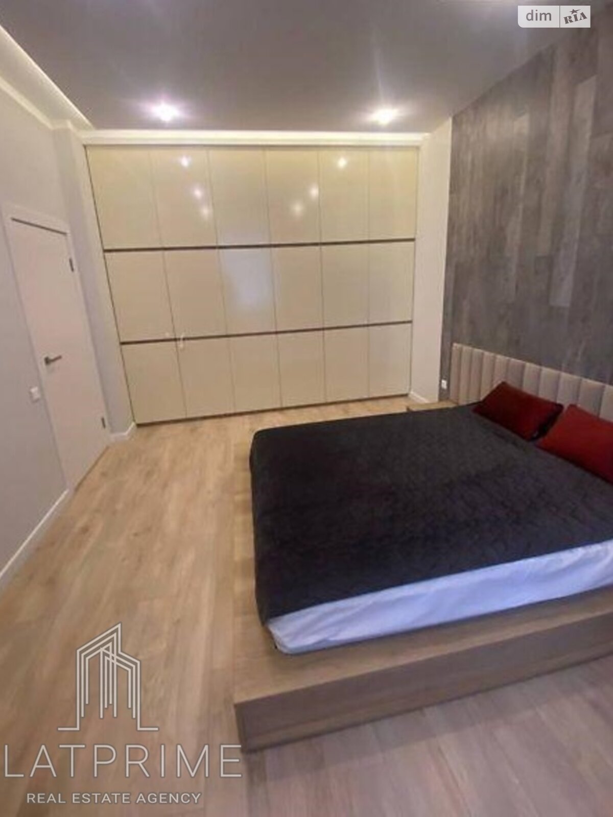 Продажа однокомнатной квартиры в Киеве, на ул. Трускавецкая 6В, район Позняки фото 1 Продажа однокомнатной квартиры в Киеве, на ул. Трускавецкая 6В, район Позняки фото 1