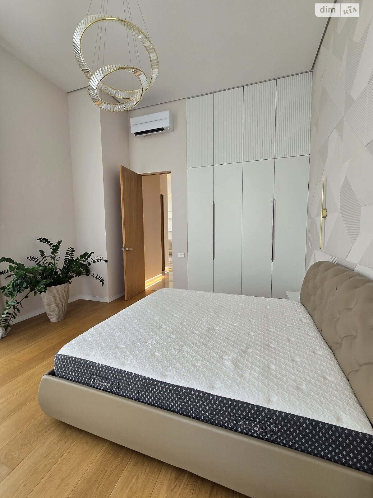 Продажа трехкомнатной квартиры в Киеве, на ул. Трускавецкая 10Г, район Позняки фото 1 Продажа трехкомнатной квартиры в Киеве, на ул. Трускавецкая 10Г, район Позняки фото 1